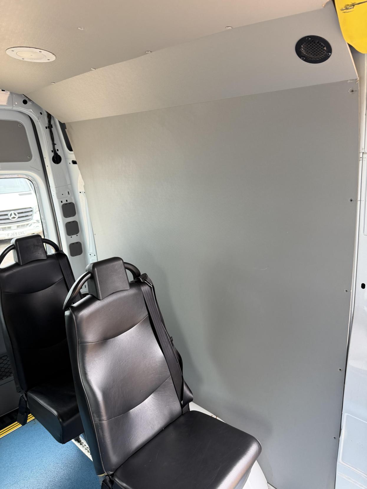 Mercedes-Benz Sprinter 2.1 313 CDi Panel Van 4dr Diesel Manual RWD L2 (129 bhp)