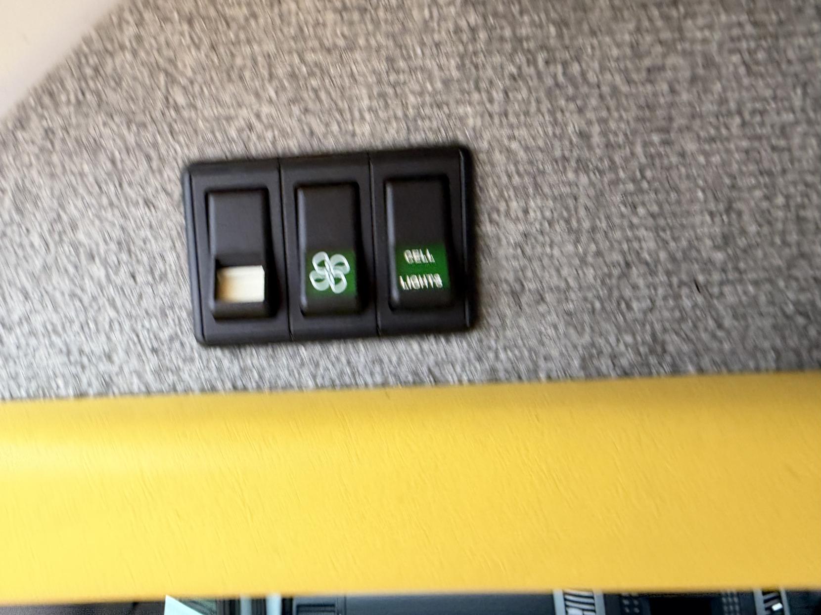 Mercedes-Benz Sprinter 2.1 313 CDi Panel Van 4dr Diesel Manual RWD L2 (129 bhp)