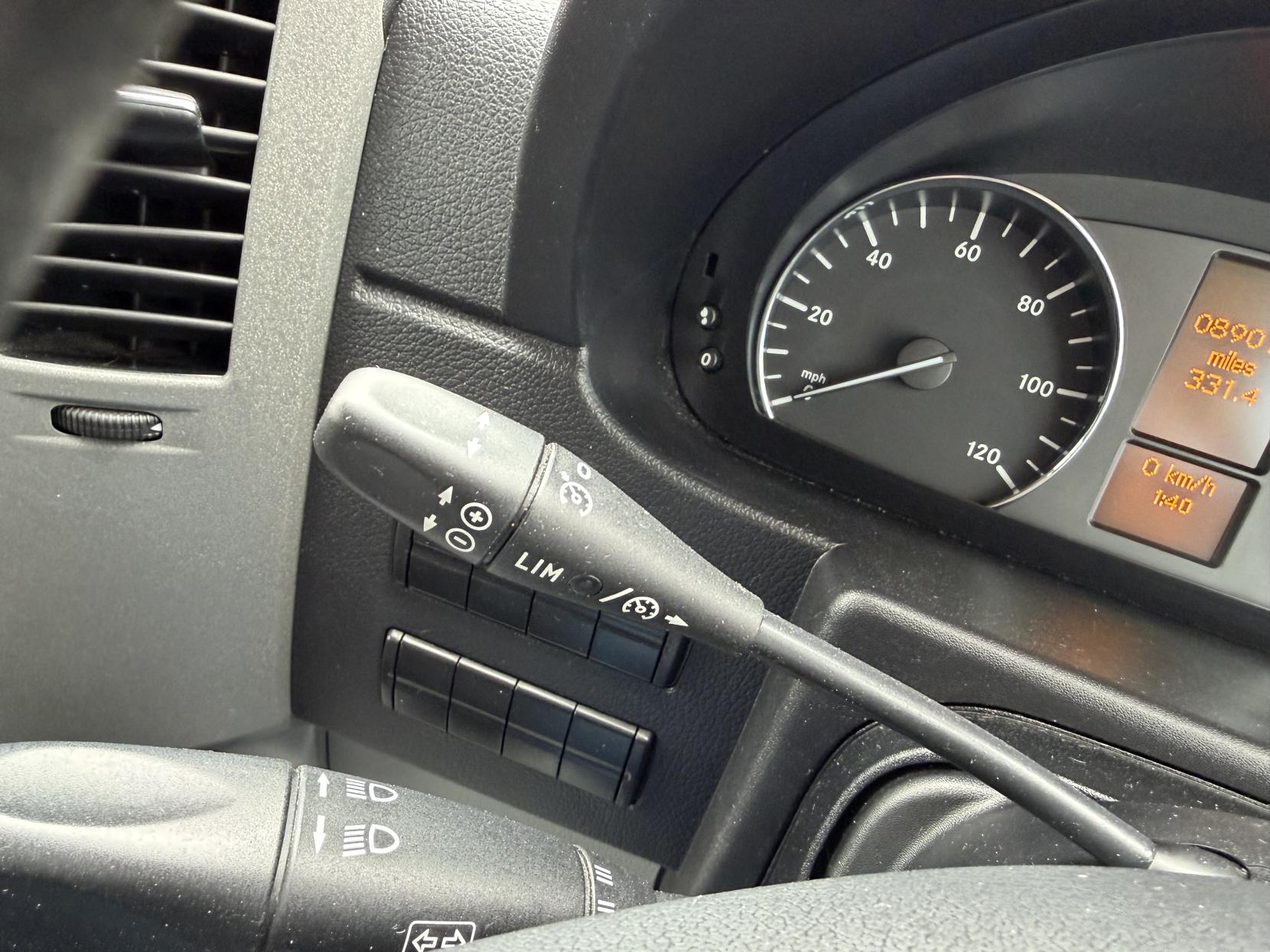 Mercedes-Benz Sprinter 2.1 313 CDi Panel Van 4dr Diesel Manual RWD L2 (129 bhp)