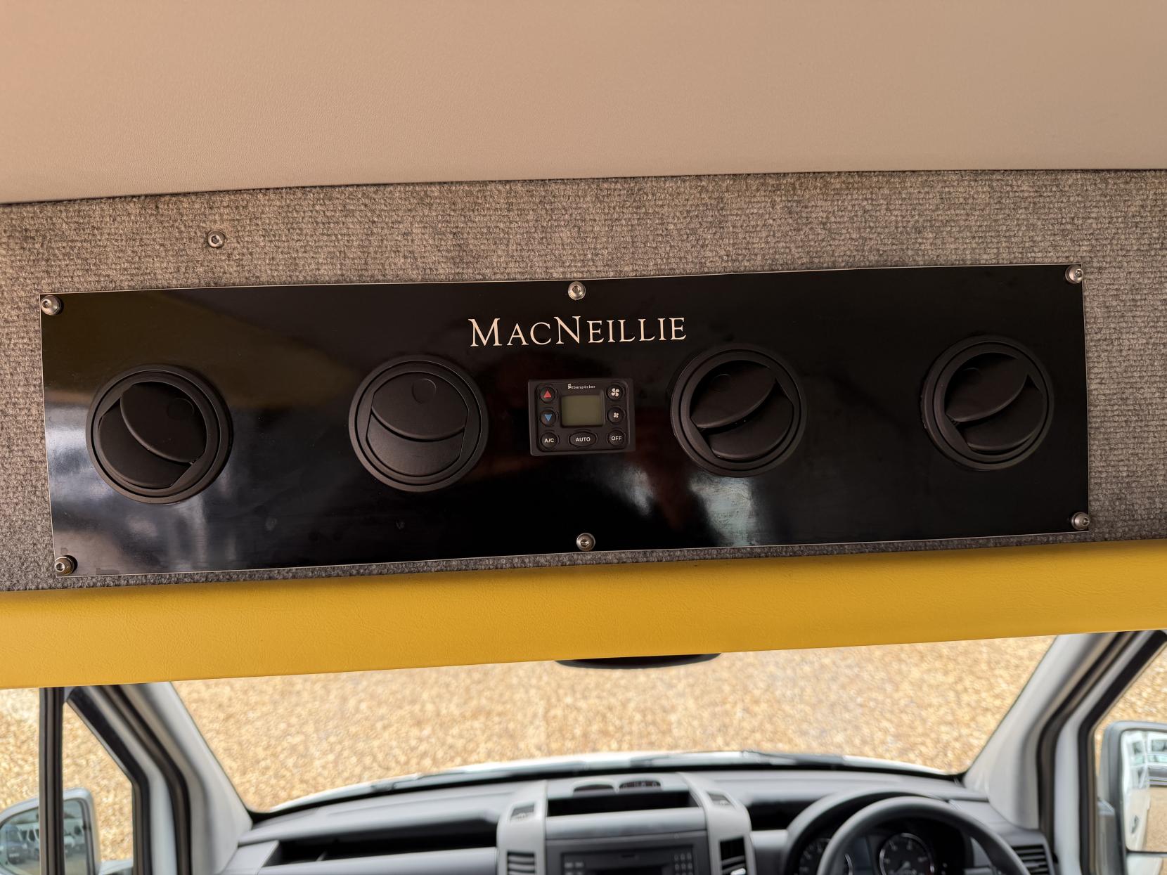 Mercedes-Benz Sprinter 2.1 313 CDi Panel Van 4dr Diesel Manual RWD L2 (129 bhp)