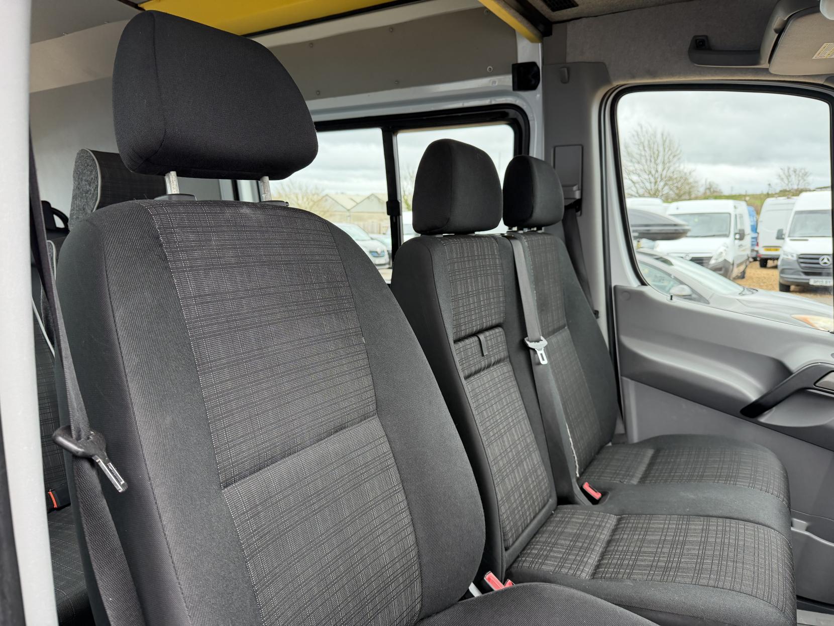 Mercedes-Benz Sprinter 2.1 313 CDi Panel Van 4dr Diesel Manual RWD L2 (129 bhp)