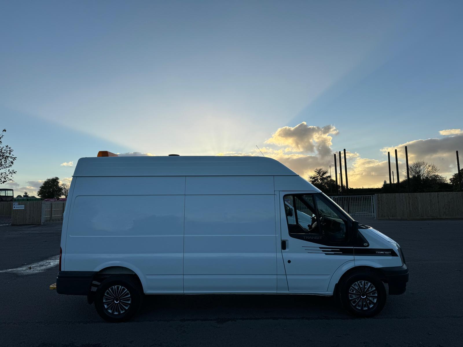 Ford Transit 2.2 TDCi 350 Panel Van 3dr Diesel Manual RWD L3 H3 (219 g/km, 123 bhp)