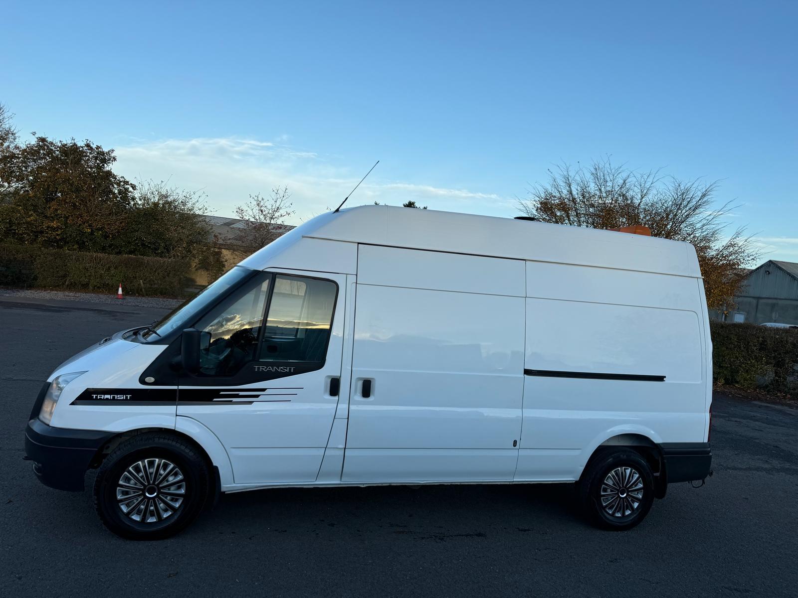 Ford Transit 2.2 TDCi 350 Panel Van 3dr Diesel Manual RWD L3 H3 (219 g/km, 123 bhp)