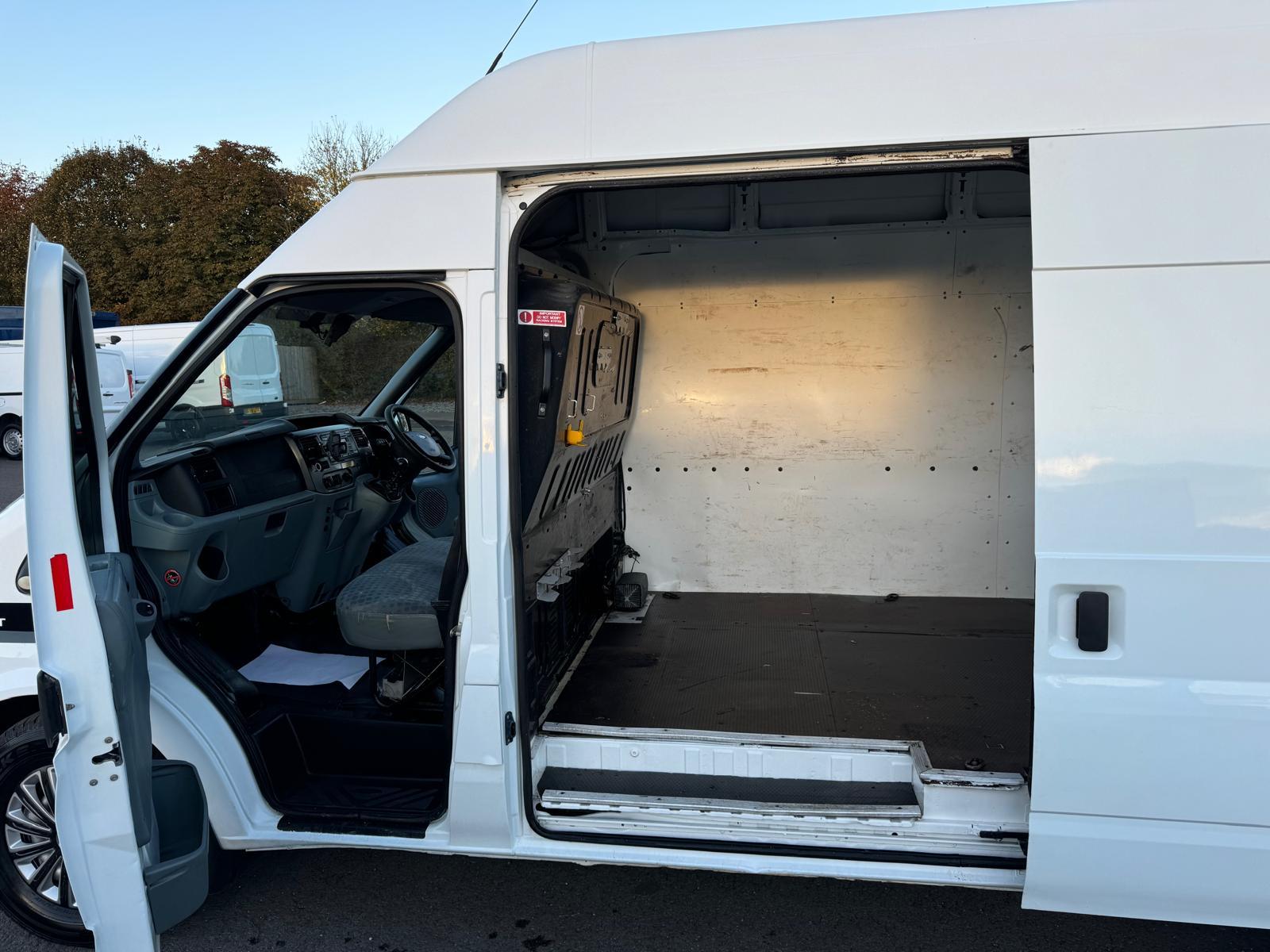 Ford Transit 2.2 TDCi 350 Panel Van 3dr Diesel Manual RWD L3 H3 (219 g/km, 123 bhp)