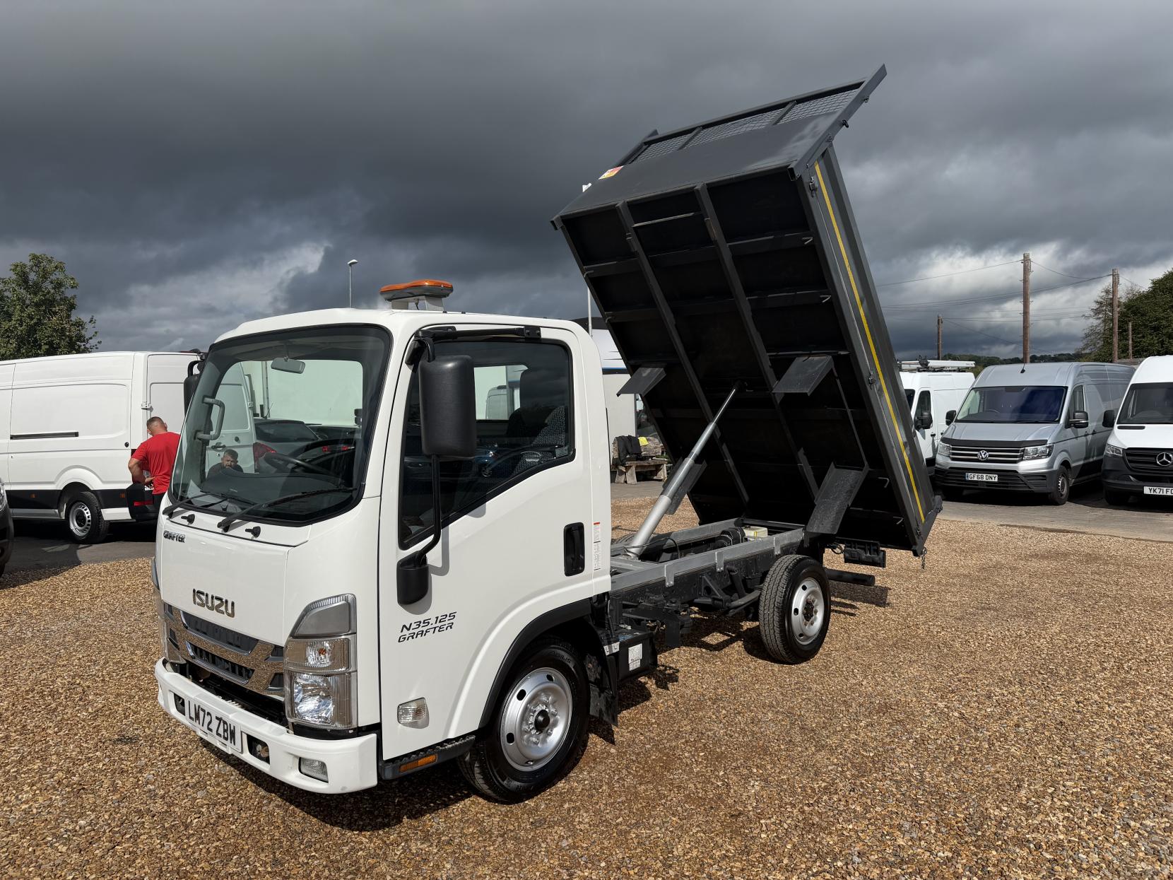 2022 Isuzu Grafter - Thumbnail 7