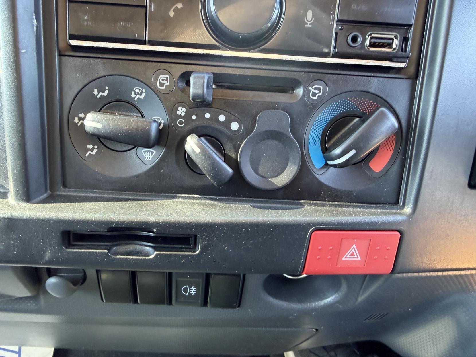 2022 Isuzu Grafter - Thumbnail 46