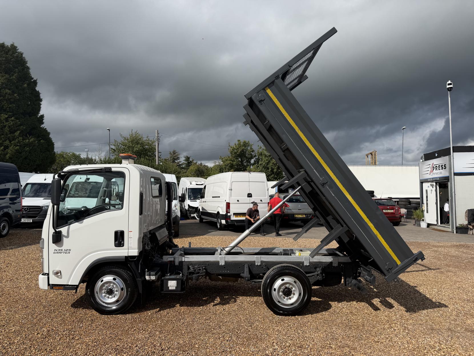 2022 Isuzu Grafter - Thumbnail 8