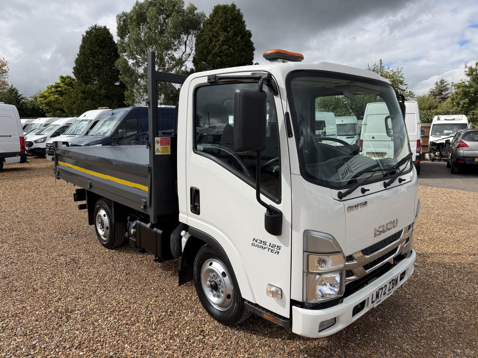 2022 Isuzu Grafter - Thumbnail 13