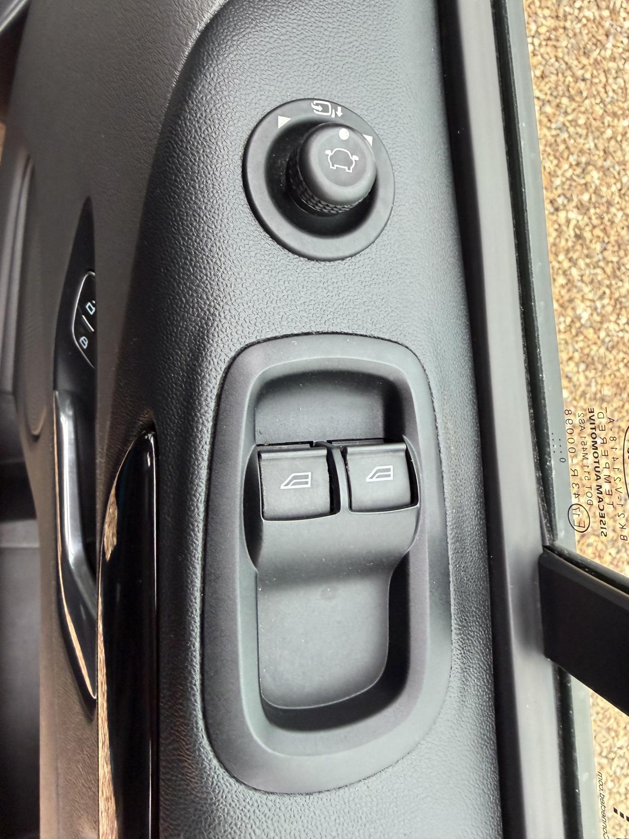 Ford Transit Custom 2.0 300 EcoBlue Limited Panel Van 5dr Diesel Manual L2 H1 Euro 6 (s/s) (130 ps)