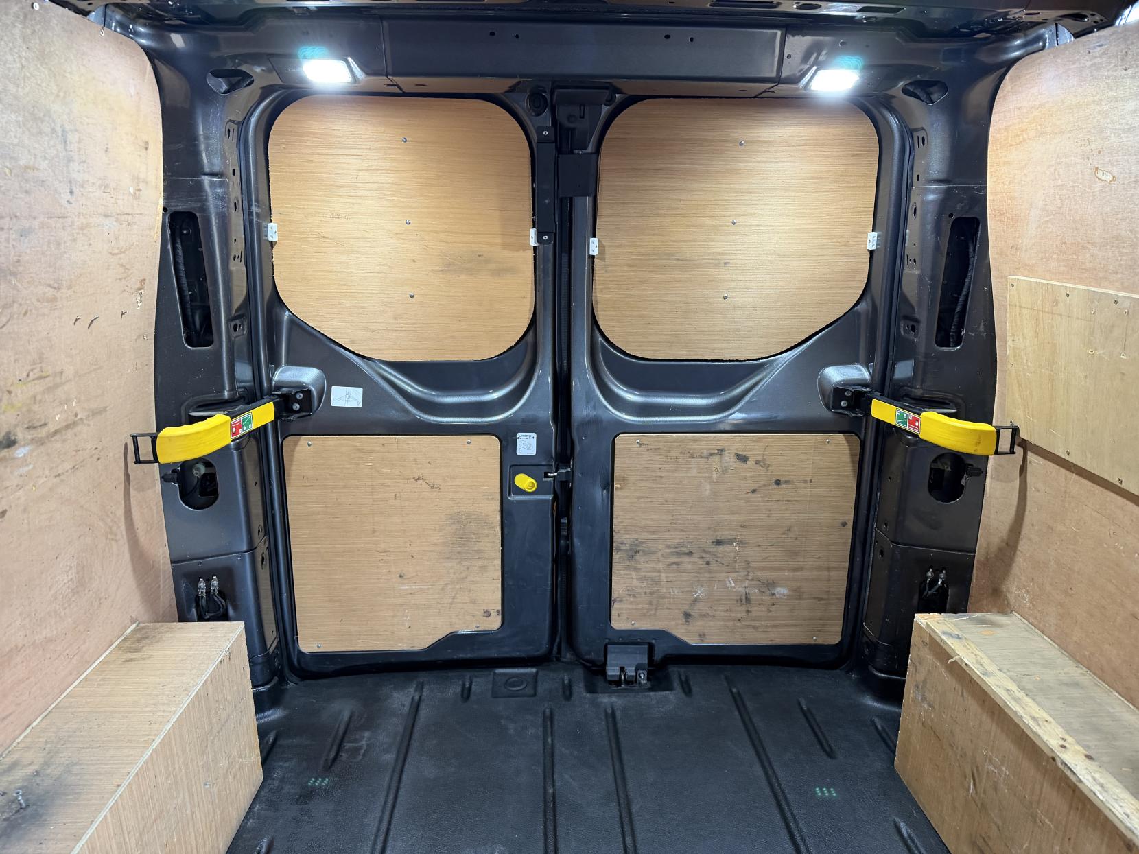 Ford Transit Custom 2.0 300 EcoBlue Limited Panel Van 5dr Diesel Manual L2 H1 Euro 6 (s/s) (130 ps)