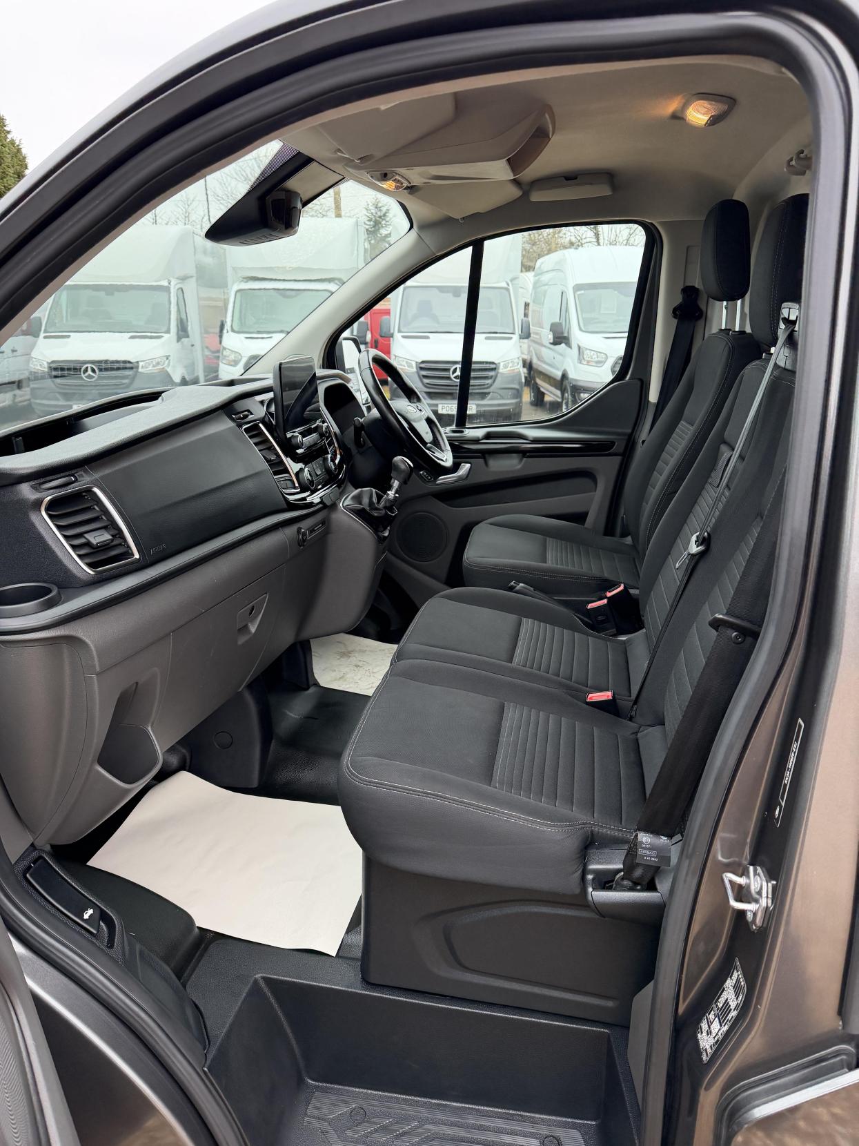 Ford Transit Custom 2.0 300 EcoBlue Limited Panel Van 5dr Diesel Manual L2 H1 Euro 6 (s/s) (130 ps)