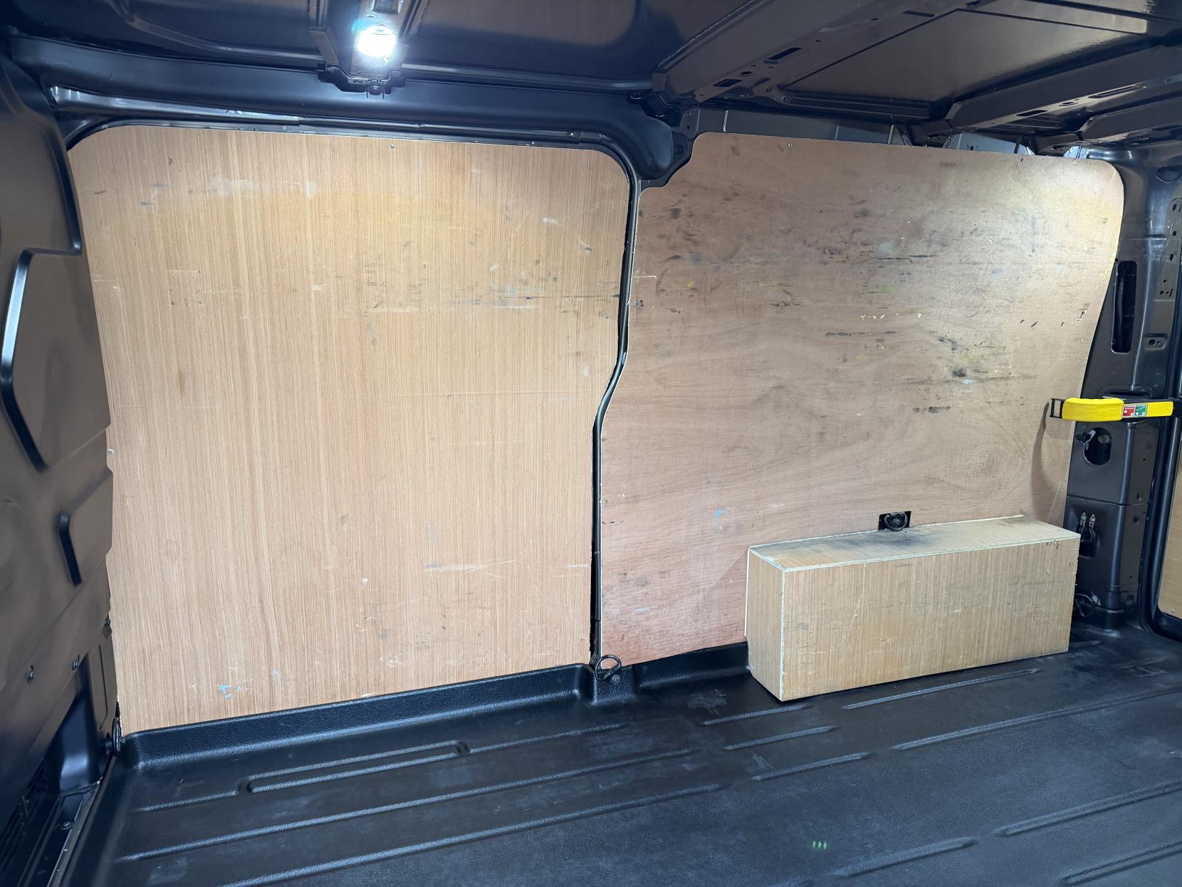 Ford Transit Custom 2.0 300 EcoBlue Limited Panel Van 5dr Diesel Manual L2 H1 Euro 6 (s/s) (130 ps)