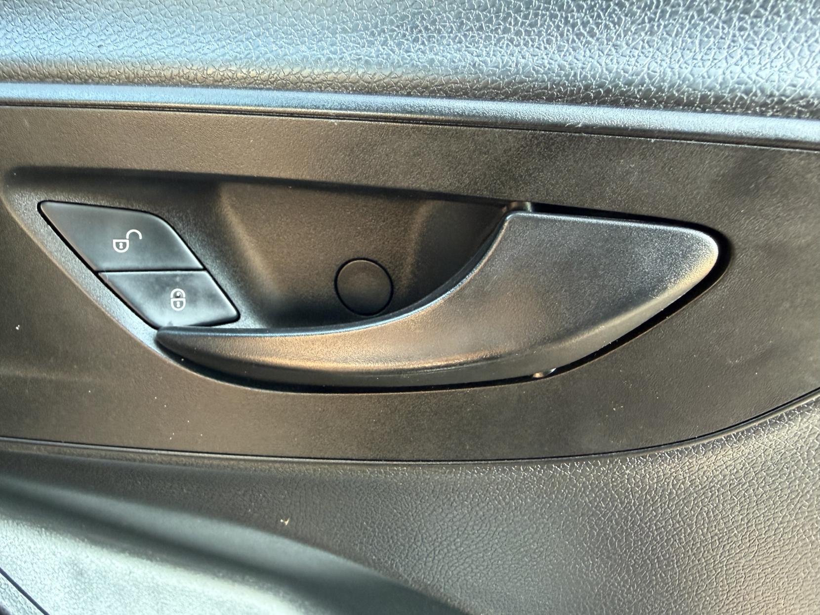 2019 Mercedes-Benz Sprinter 2.1 311 CDI Panel Van 5dr Diesel Manual RWD L3 H2 Euro 6 (114 ps) - Thumbnail 37