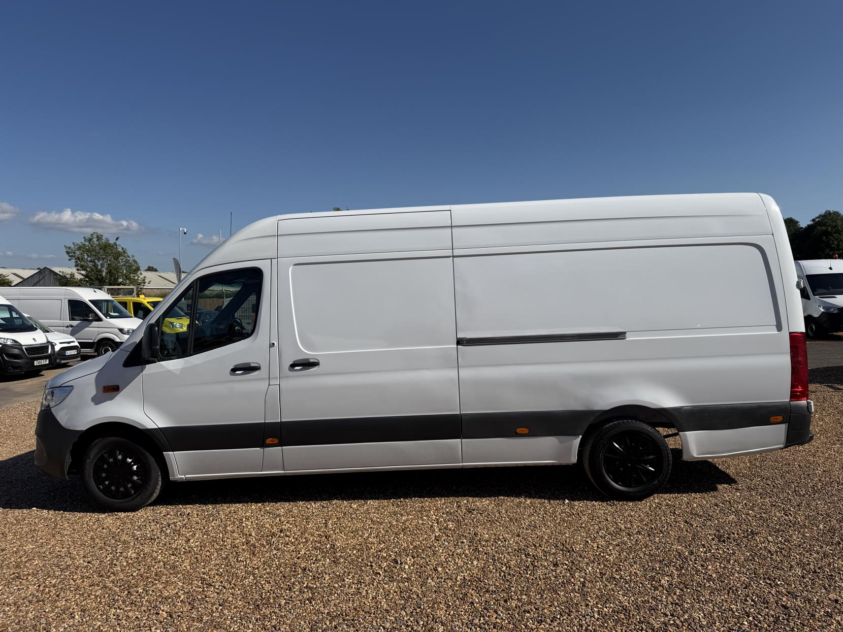 2019 Mercedes-Benz Sprinter 2.1 311 CDI Panel Van 5dr Diesel Manual RWD L3 H2 Euro 6 (114 ps) - Thumbnail 8