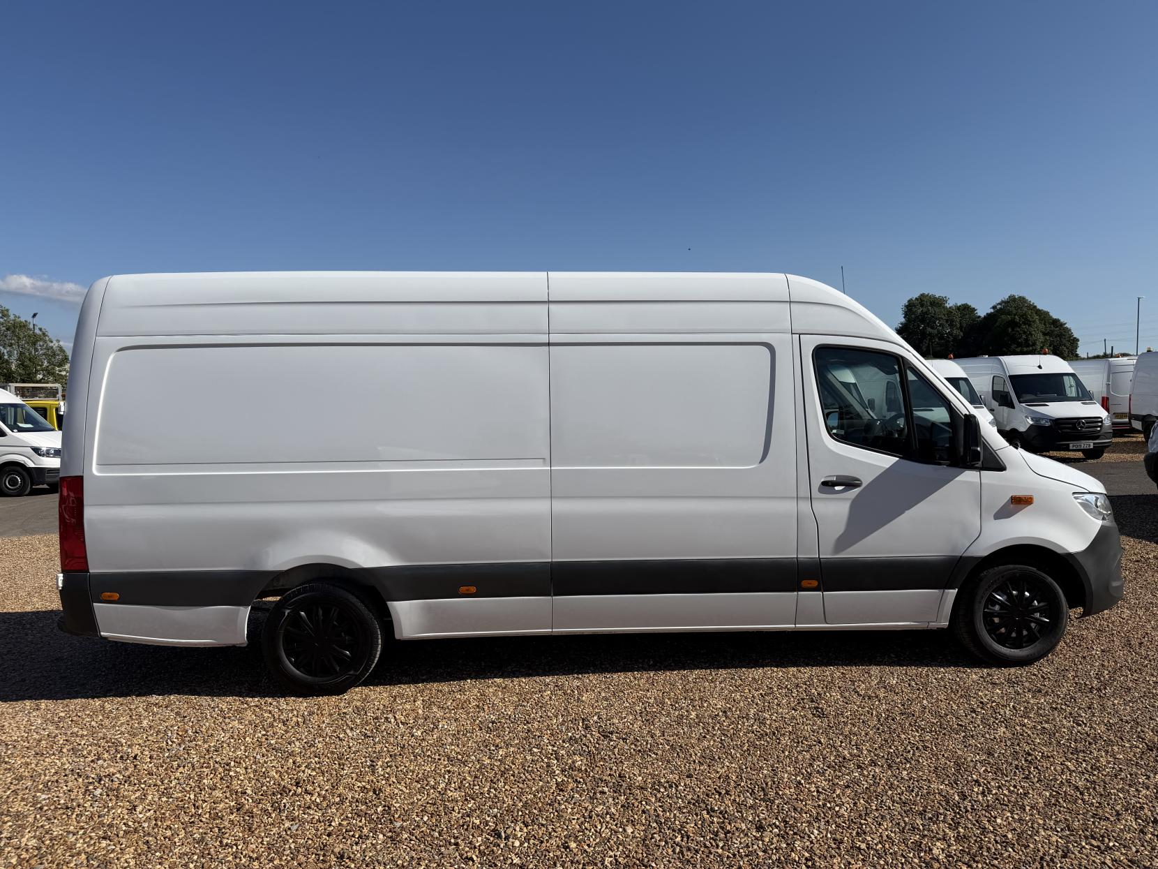 2019 Mercedes-Benz Sprinter 2.1 311 CDI Panel Van 5dr Diesel Manual RWD L3 H2 Euro 6 (114 ps) - Thumbnail 12