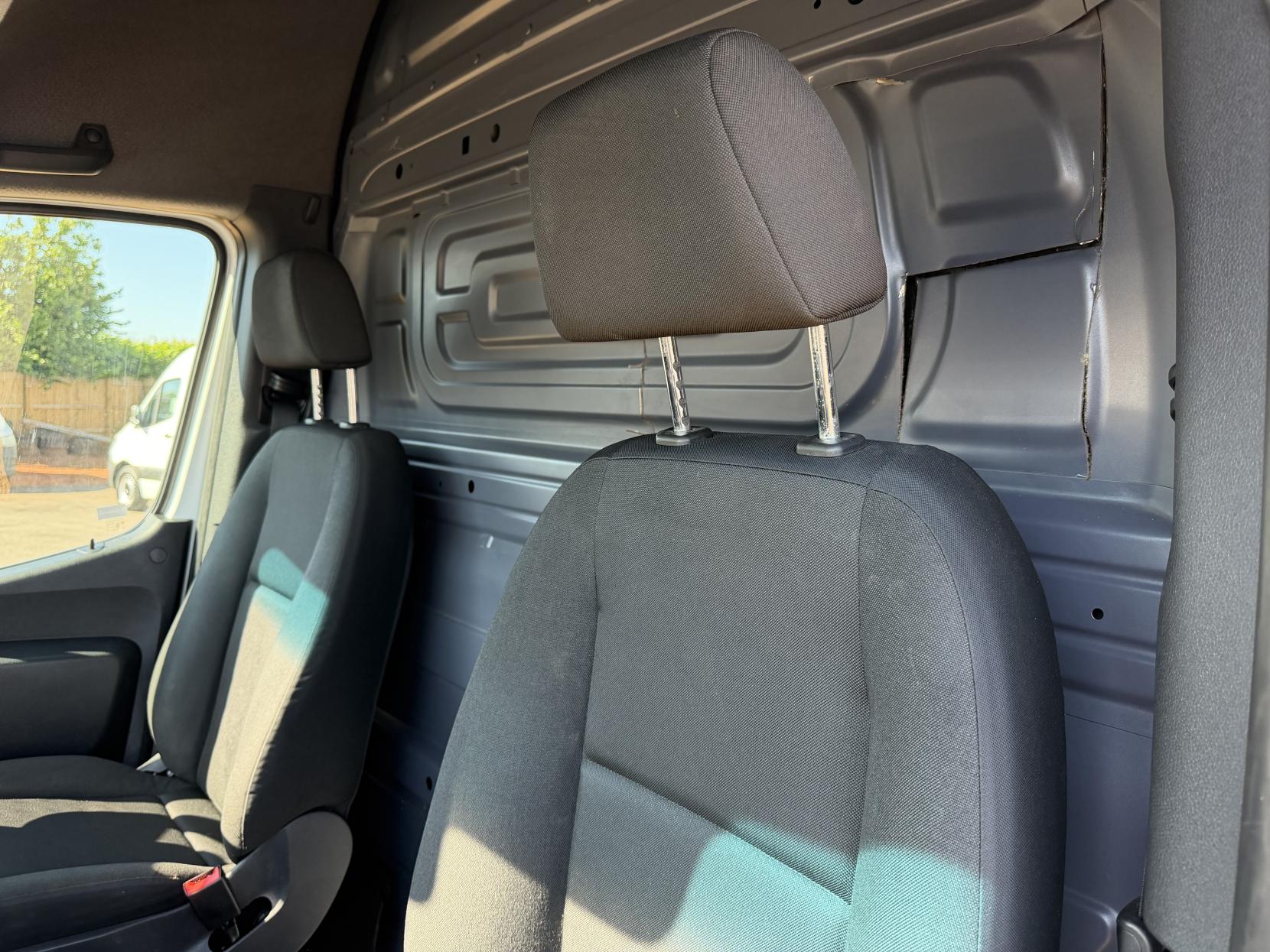 2019 Mercedes-Benz Sprinter 2.1 311 CDI Panel Van 5dr Diesel Manual RWD L3 H2 Euro 6 (114 ps) - Thumbnail 15