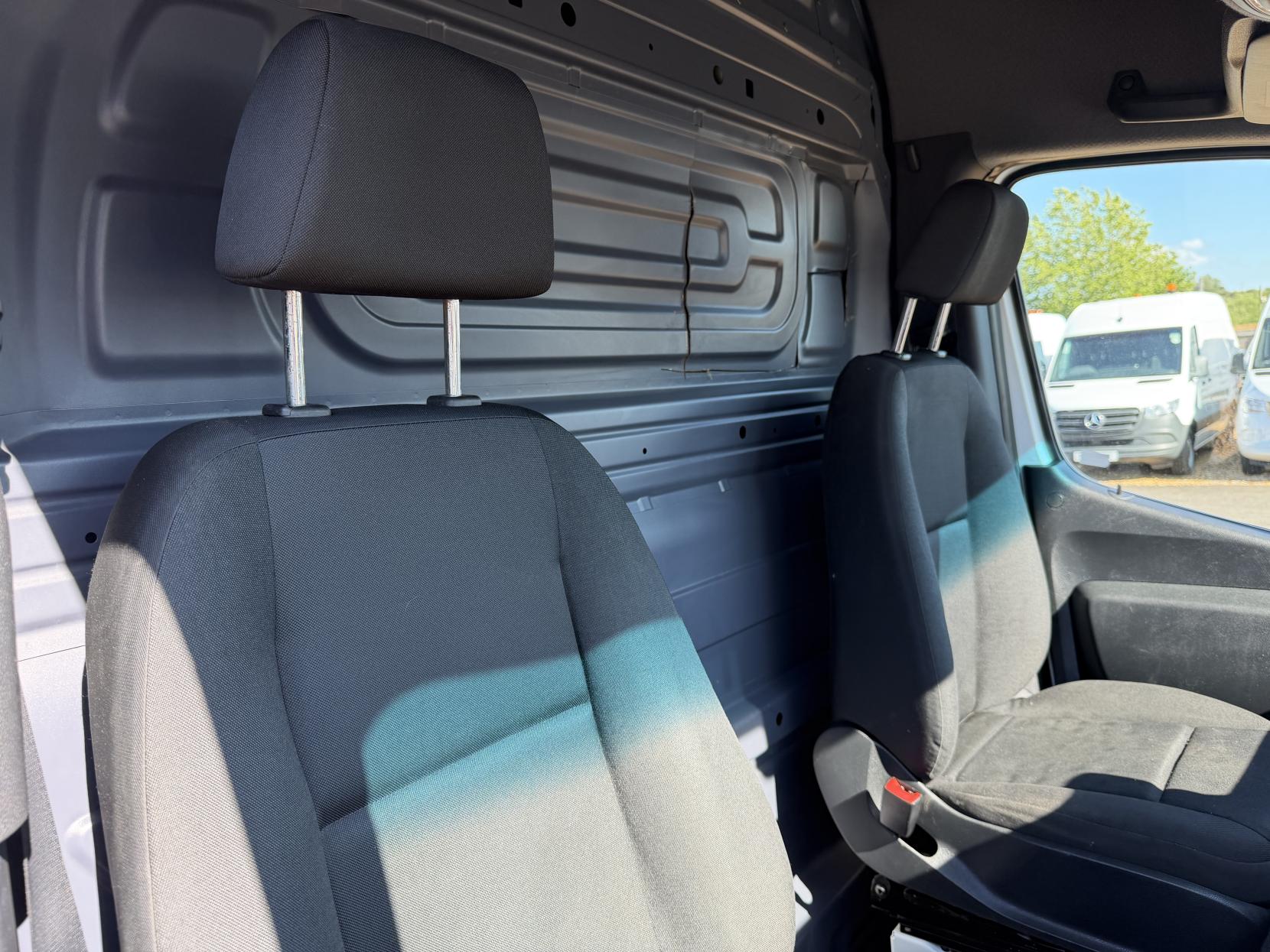 2019 Mercedes-Benz Sprinter 2.1 311 CDI Panel Van 5dr Diesel Manual RWD L3 H2 Euro 6 (114 ps) - Thumbnail 14