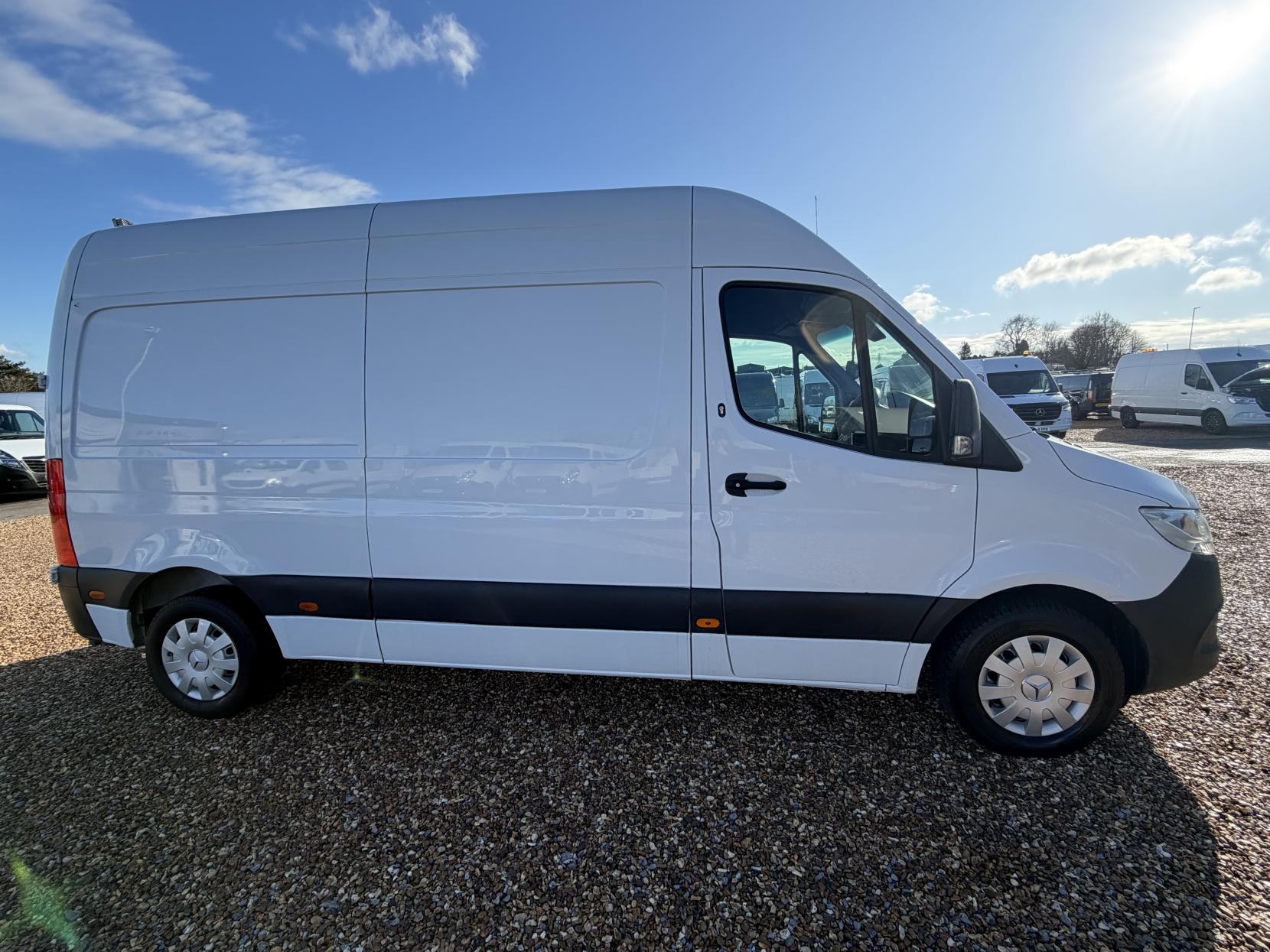 Mercedes-Benz Sprinter 2.1 314 CDI Panel Van 5dr Diesel Manual FWD L2 H2 Euro 6 (143 ps)