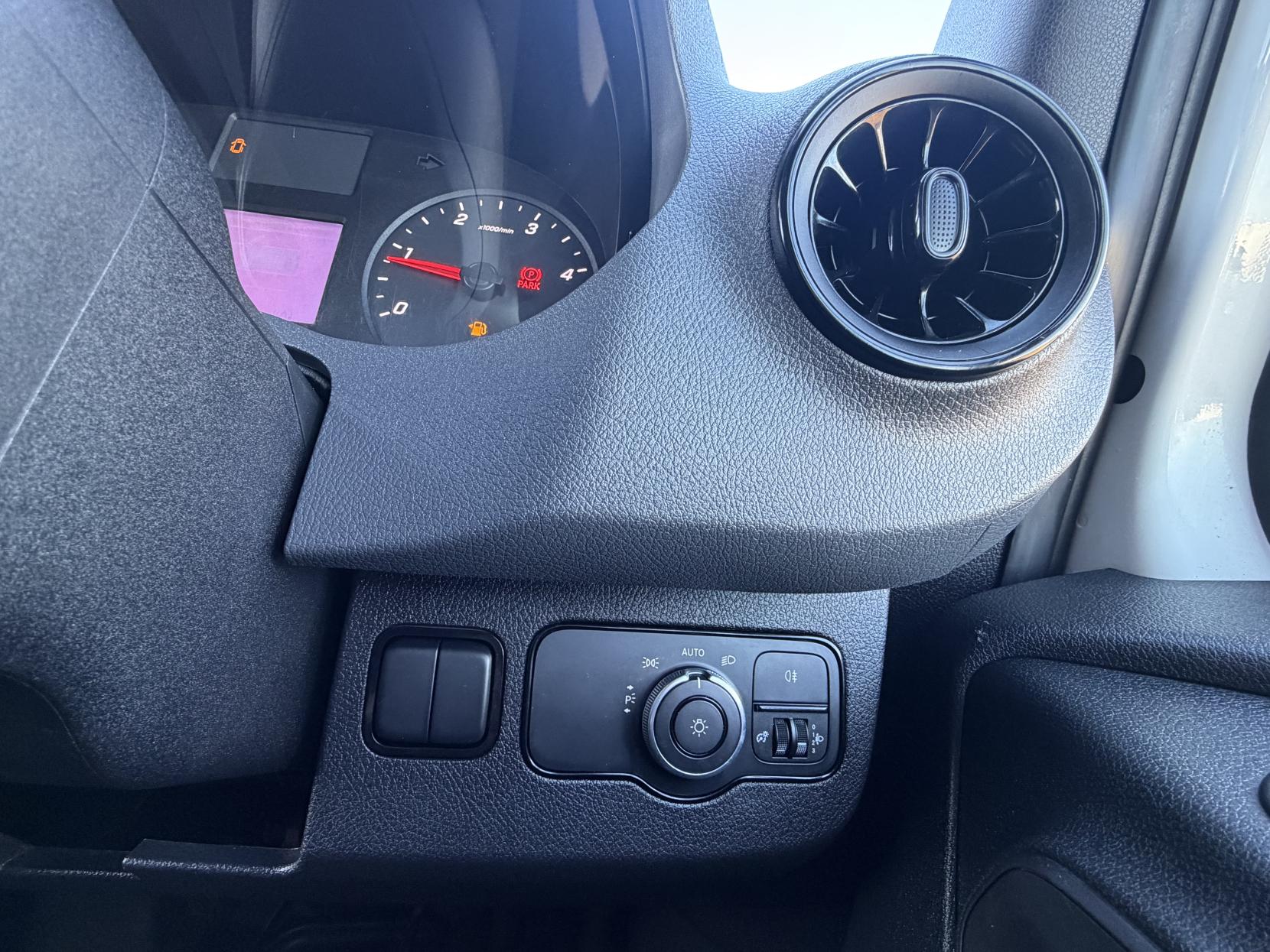 Mercedes-Benz Sprinter 2.1 314 CDI Panel Van 5dr Diesel Manual FWD L2 H2 Euro 6 (143 ps)