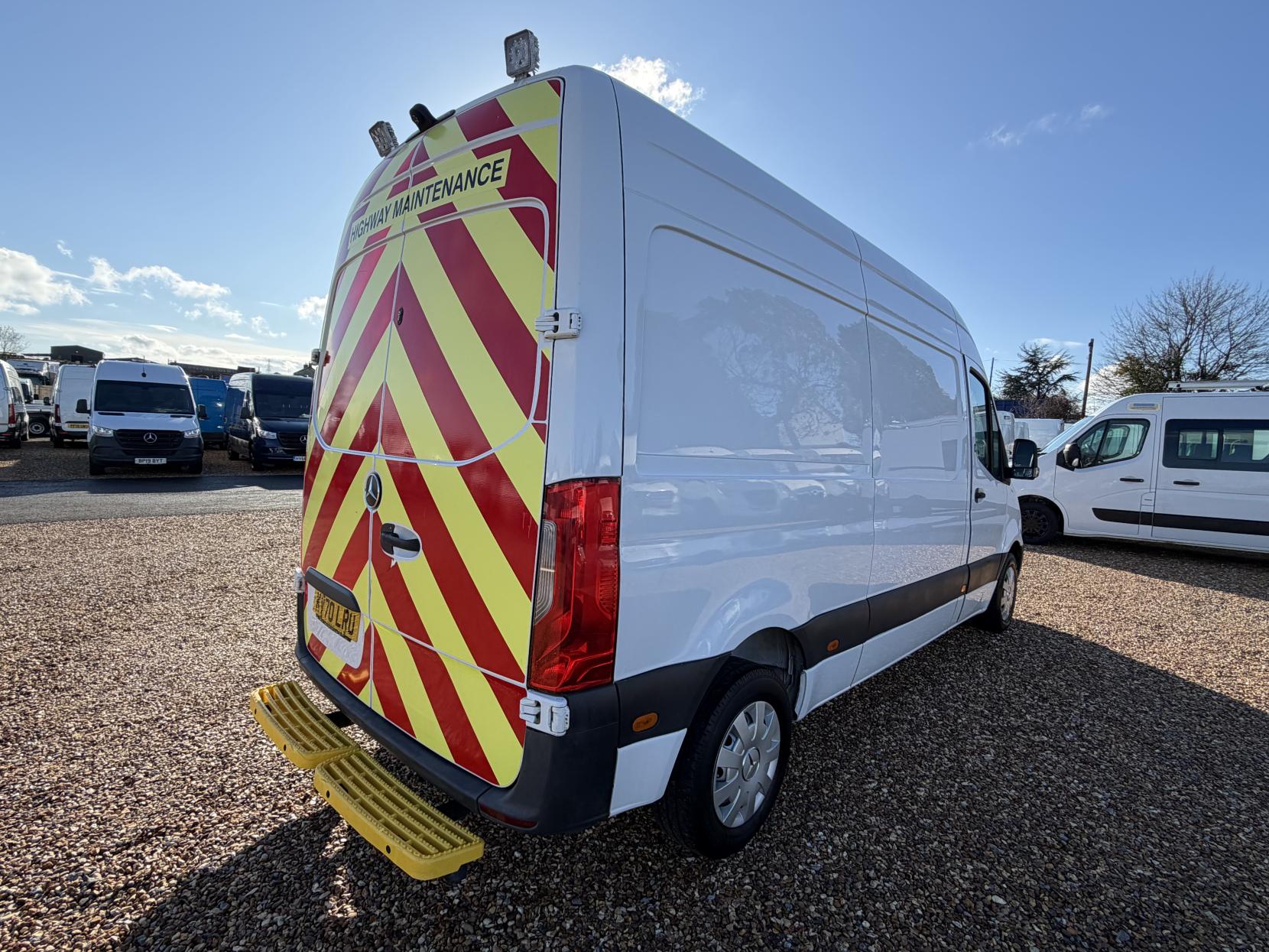 Mercedes-Benz Sprinter 2.1 314 CDI Panel Van 5dr Diesel Manual FWD L2 H2 Euro 6 (143 ps)