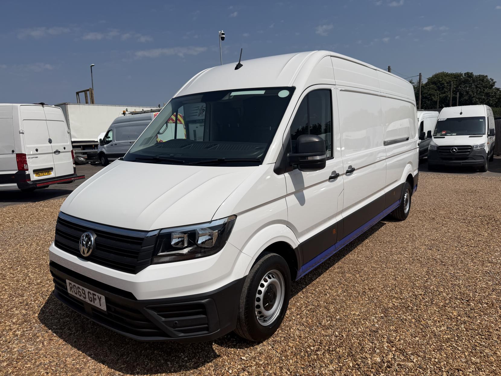 2020 Volkswagen Crafter 2.0 TDI CR35 Trendline Panel Van 5dr Diesel Automatic FWD LWB High Roof Euro 6 (s/s) (140 ps) - Thumbnail 7