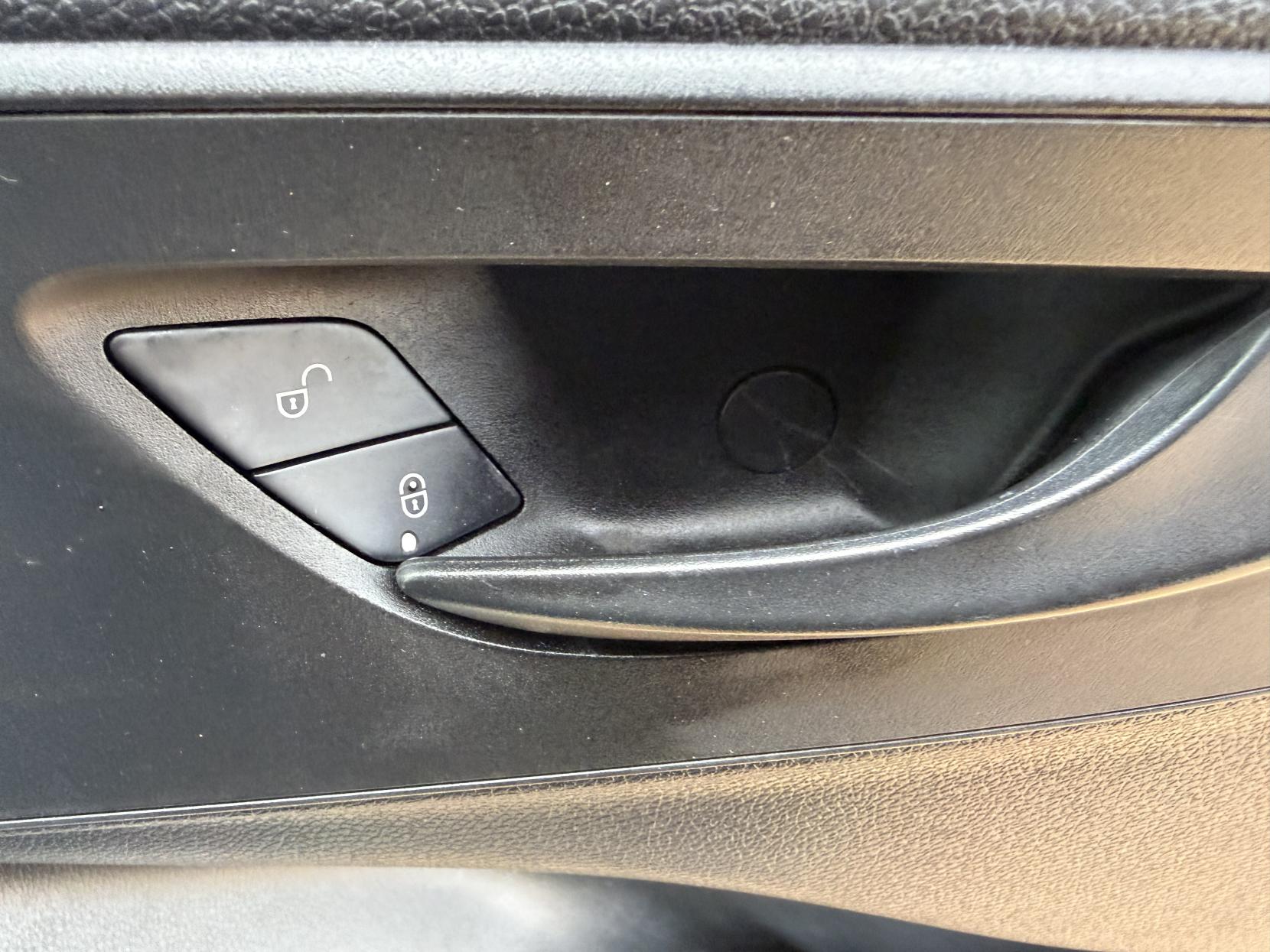 Mercedes-Benz Sprinter 2.1 311 CDI Panel Van 5dr Diesel Manual RWD L3 H2 Euro 6 (114 ps)