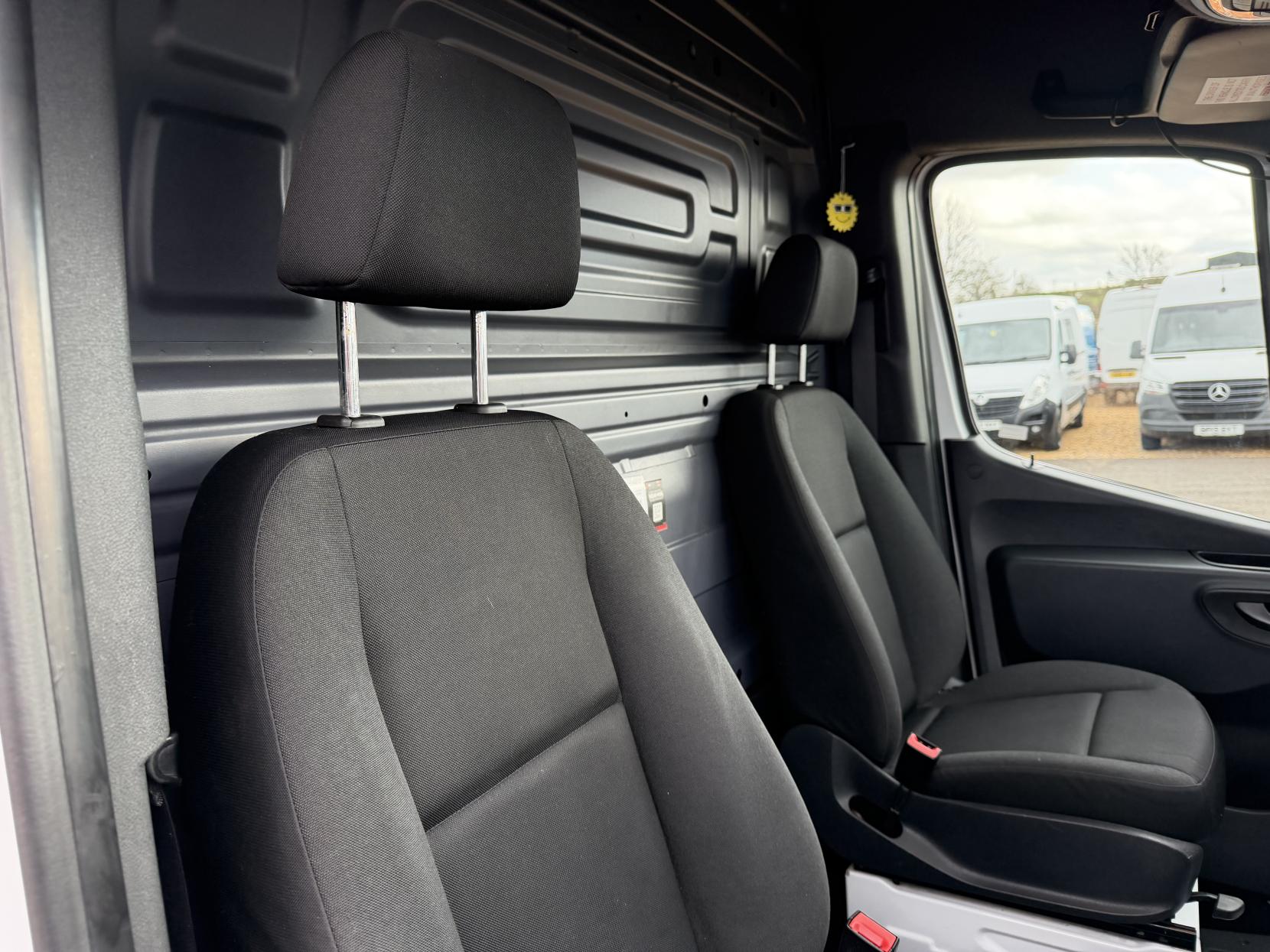 Mercedes-Benz Sprinter 2.1 311 CDI Panel Van 5dr Diesel Manual RWD L3 H2 Euro 6 (114 ps)