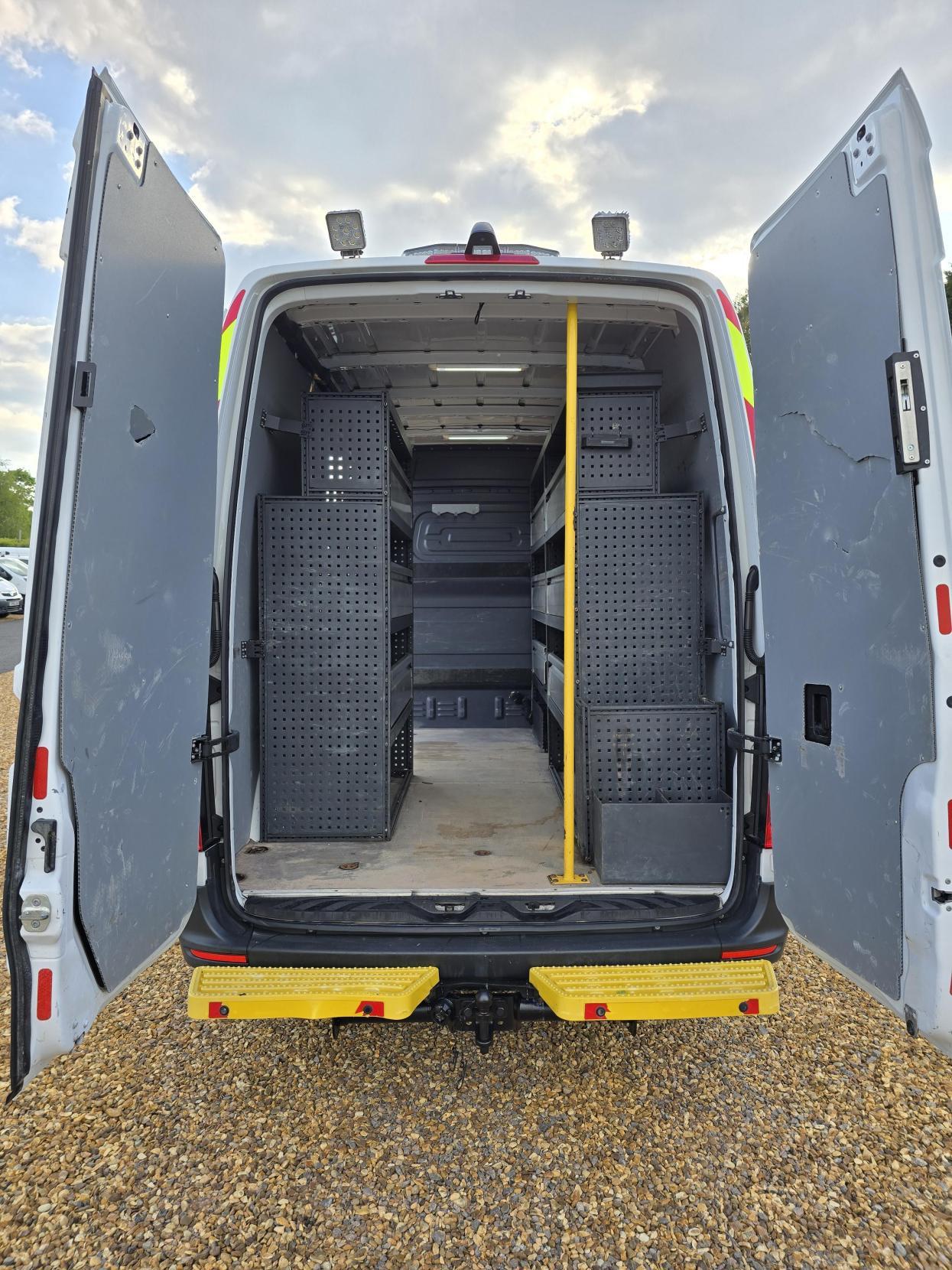 Mercedes-Benz Sprinter 2.1 316 CDI Panel Van 5dr Diesel Manual RWD L2 H2 Euro 6 (163 ps)
