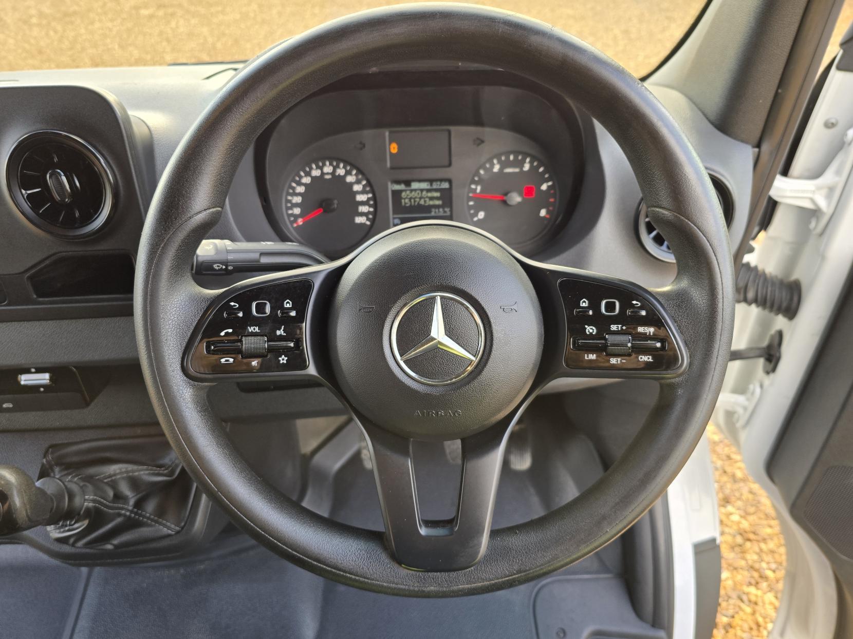Mercedes-Benz Sprinter 2.1 316 CDI Panel Van 5dr Diesel Manual RWD L2 H2 Euro 6 (163 ps)