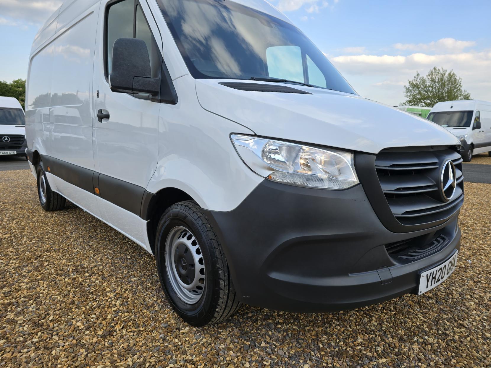 Mercedes-Benz Sprinter 2.1 316 CDI Panel Van 5dr Diesel Manual RWD L2 H2 Euro 6 (163 ps)