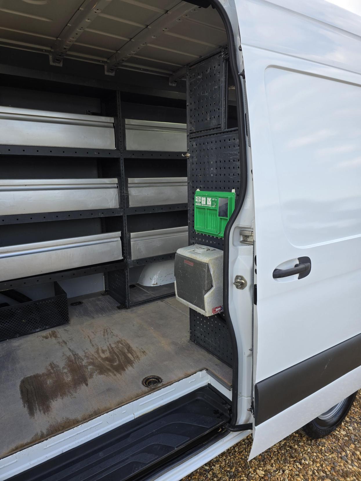 Mercedes-Benz Sprinter 2.1 316 CDI Panel Van 5dr Diesel Manual RWD L2 H2 Euro 6 (163 ps)