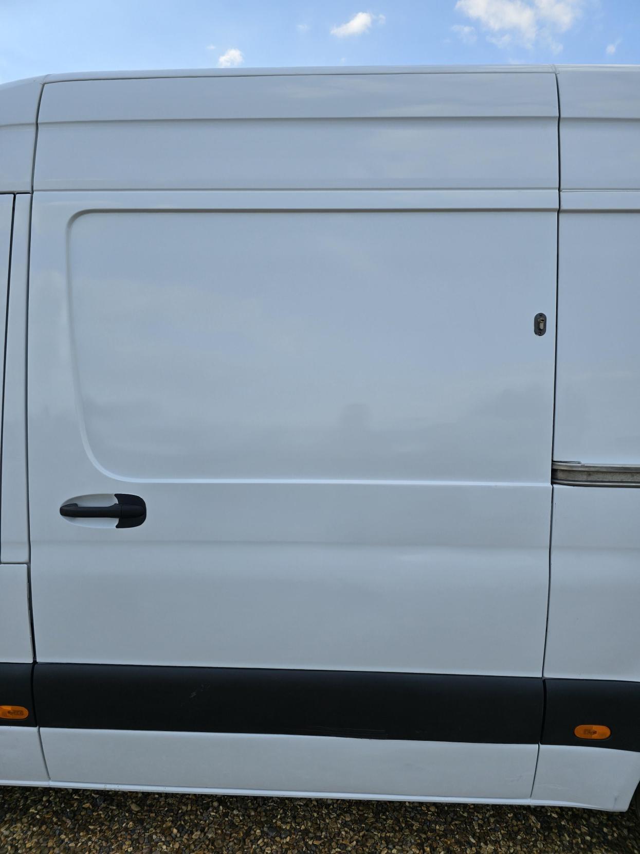 Mercedes-Benz Sprinter 2.1 316 CDI Panel Van 5dr Diesel Manual RWD L2 H2 Euro 6 (163 ps)