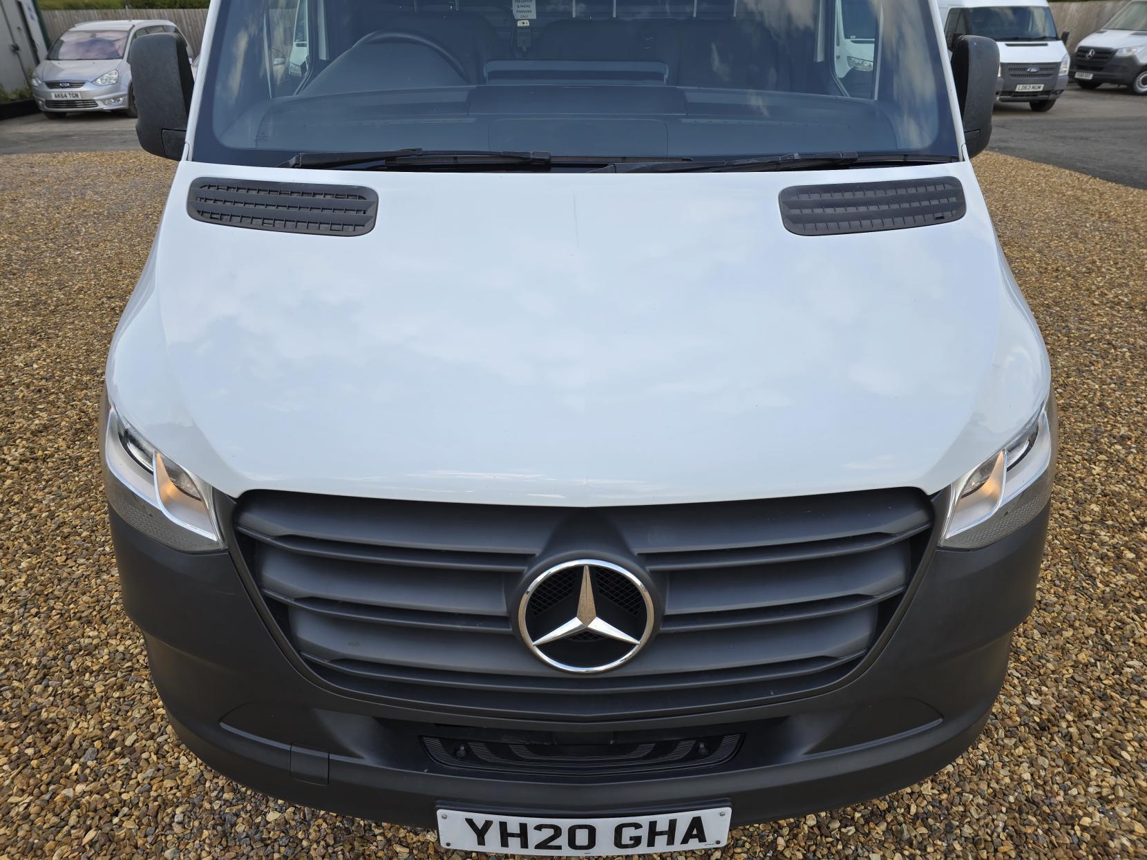 Mercedes-Benz Sprinter 2.1 316 CDI Panel Van 5dr Diesel Manual RWD L2 H2 Euro 6 (163 ps)
