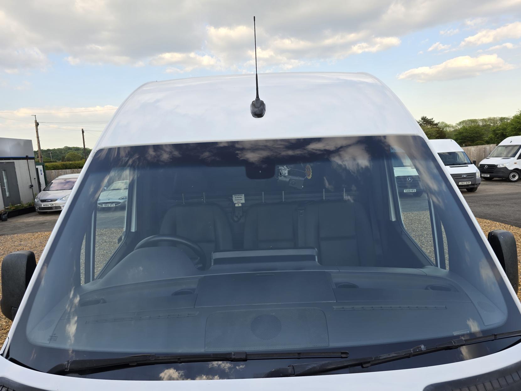 Mercedes-Benz Sprinter 2.1 316 CDI Panel Van 5dr Diesel Manual RWD L2 H2 Euro 6 (163 ps)