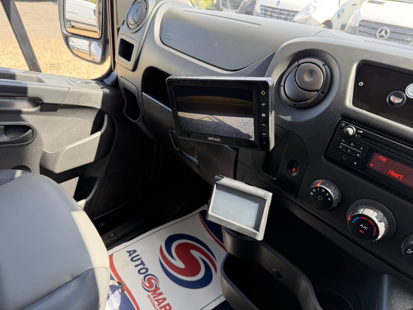 2019 Vauxhall Movano 2.3 CDTi 3500 BiTurbo Chassis Double Cab 4dr Diesel Manual FWD L2 H1 Euro 6 (135 ps) - Thumbnail 46