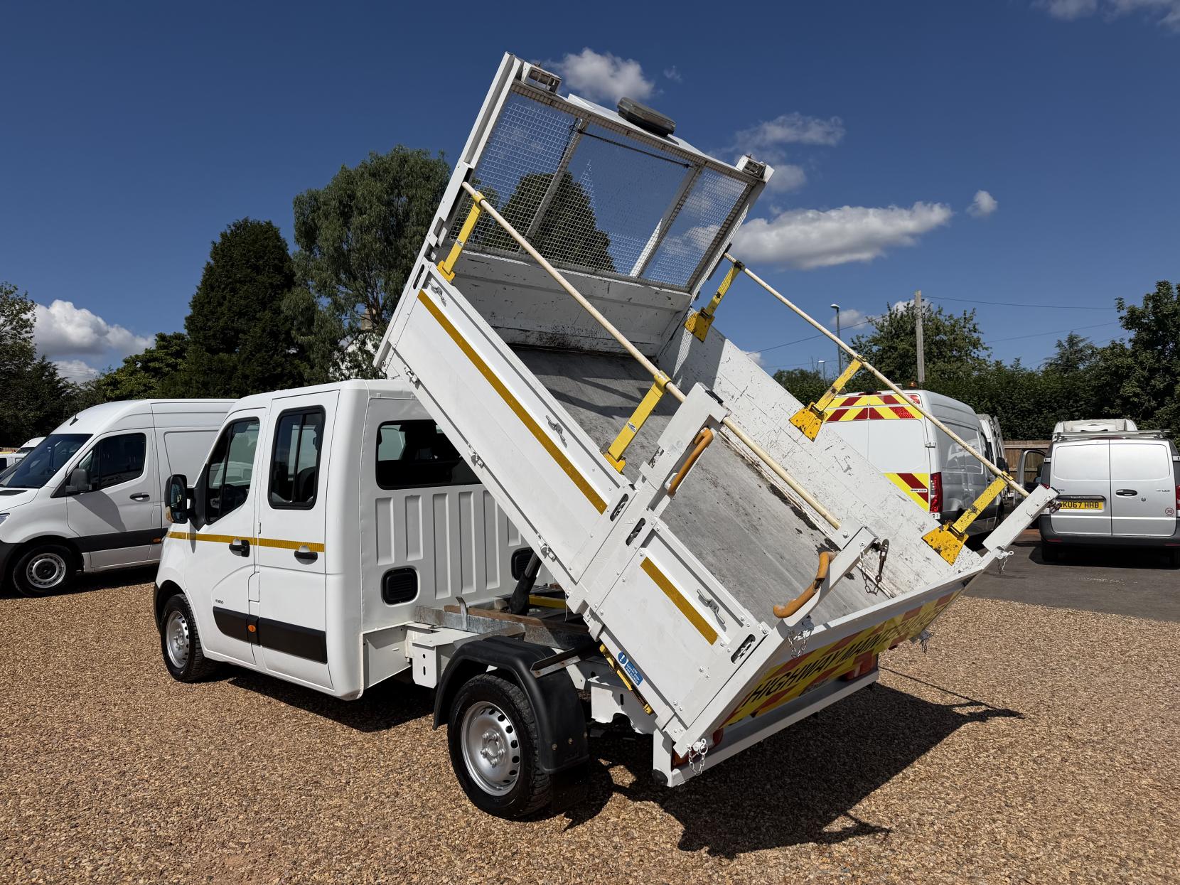 2019 Vauxhall Movano 2.3 CDTi 3500 BiTurbo Chassis Double Cab 4dr Diesel Manual FWD L2 H1 Euro 6 (135 ps) - Thumbnail 9