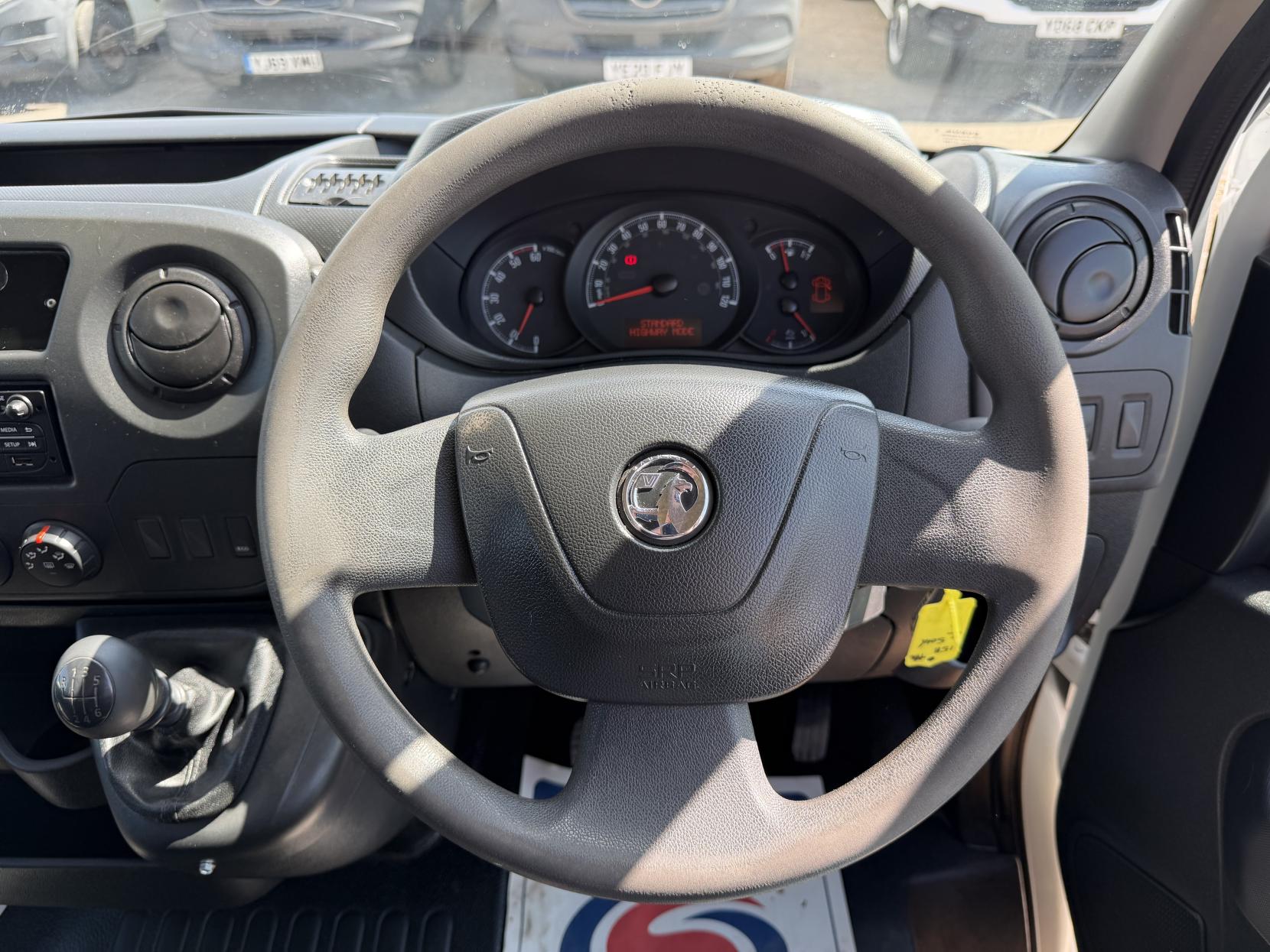 2019 Vauxhall Movano 2.3 CDTi 3500 BiTurbo Chassis Double Cab 4dr Diesel Manual FWD L2 H1 Euro 6 (135 ps) - Thumbnail 42