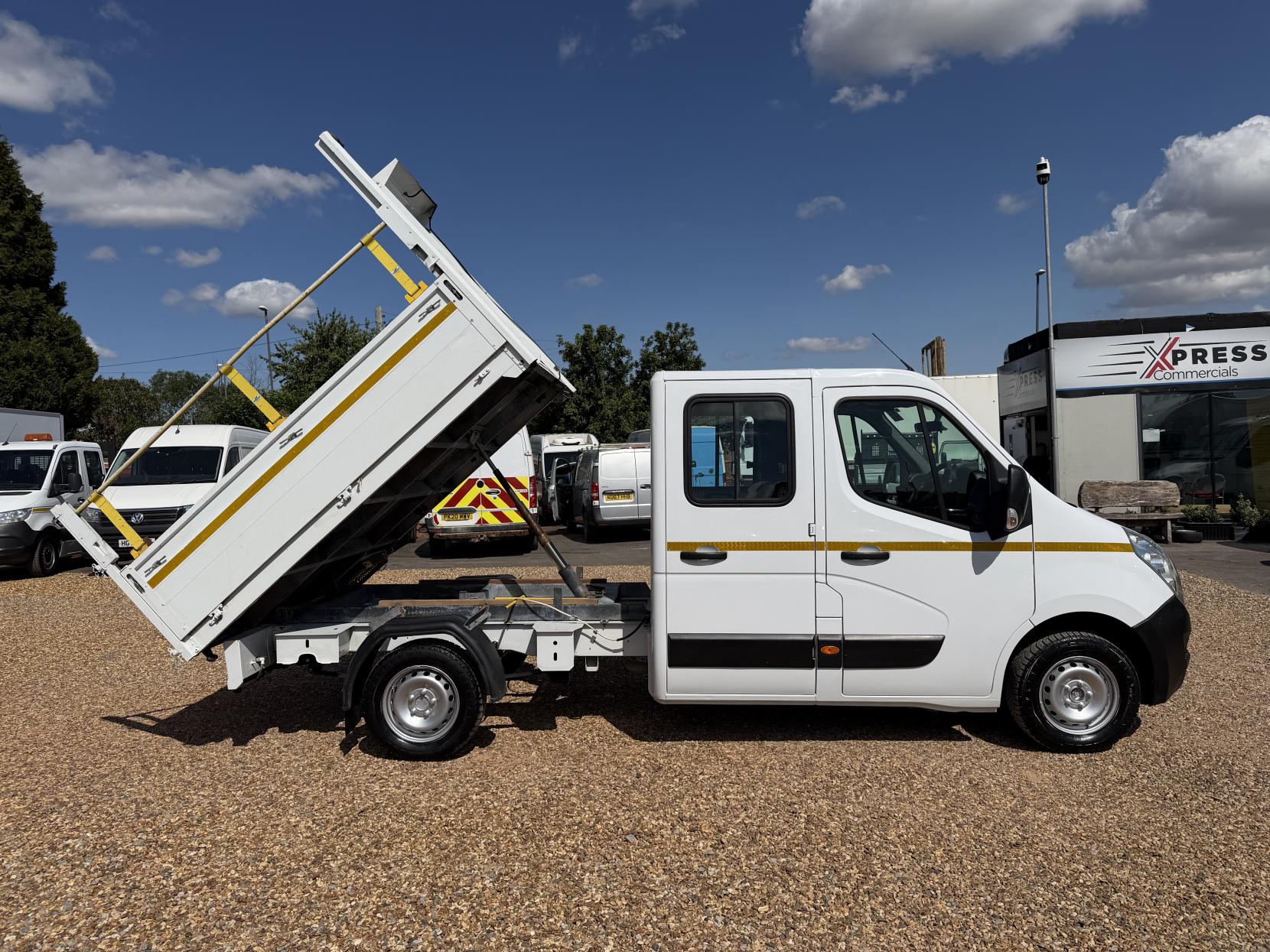 2019 Vauxhall Movano 2.3 CDTi 3500 BiTurbo Chassis Double Cab 4dr Diesel Manual FWD L2 H1 Euro 6 (135 ps) - Thumbnail 12