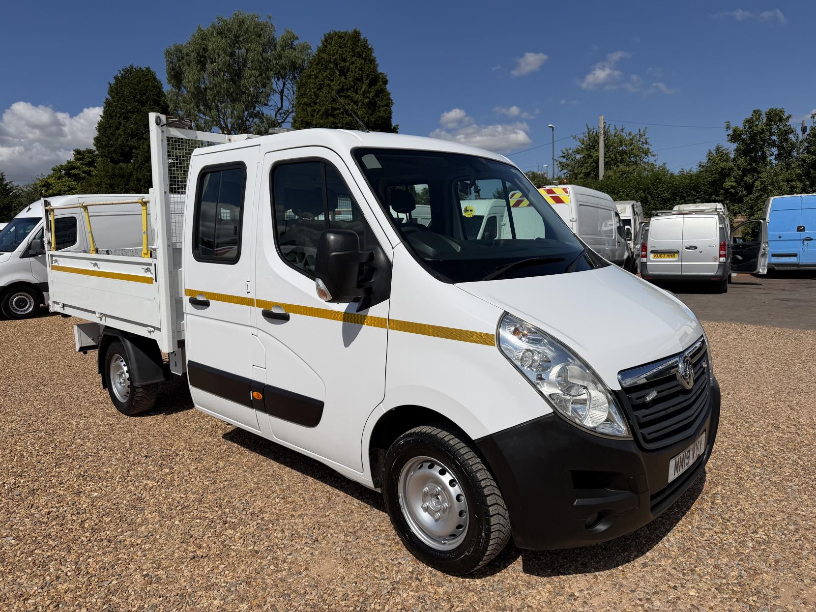 2019 Vauxhall Movano 2.3 CDTi 3500 BiTurbo Chassis Double Cab 4dr Diesel Manual FWD L2 H1 Euro 6 (135 ps) - Thumbnail 14