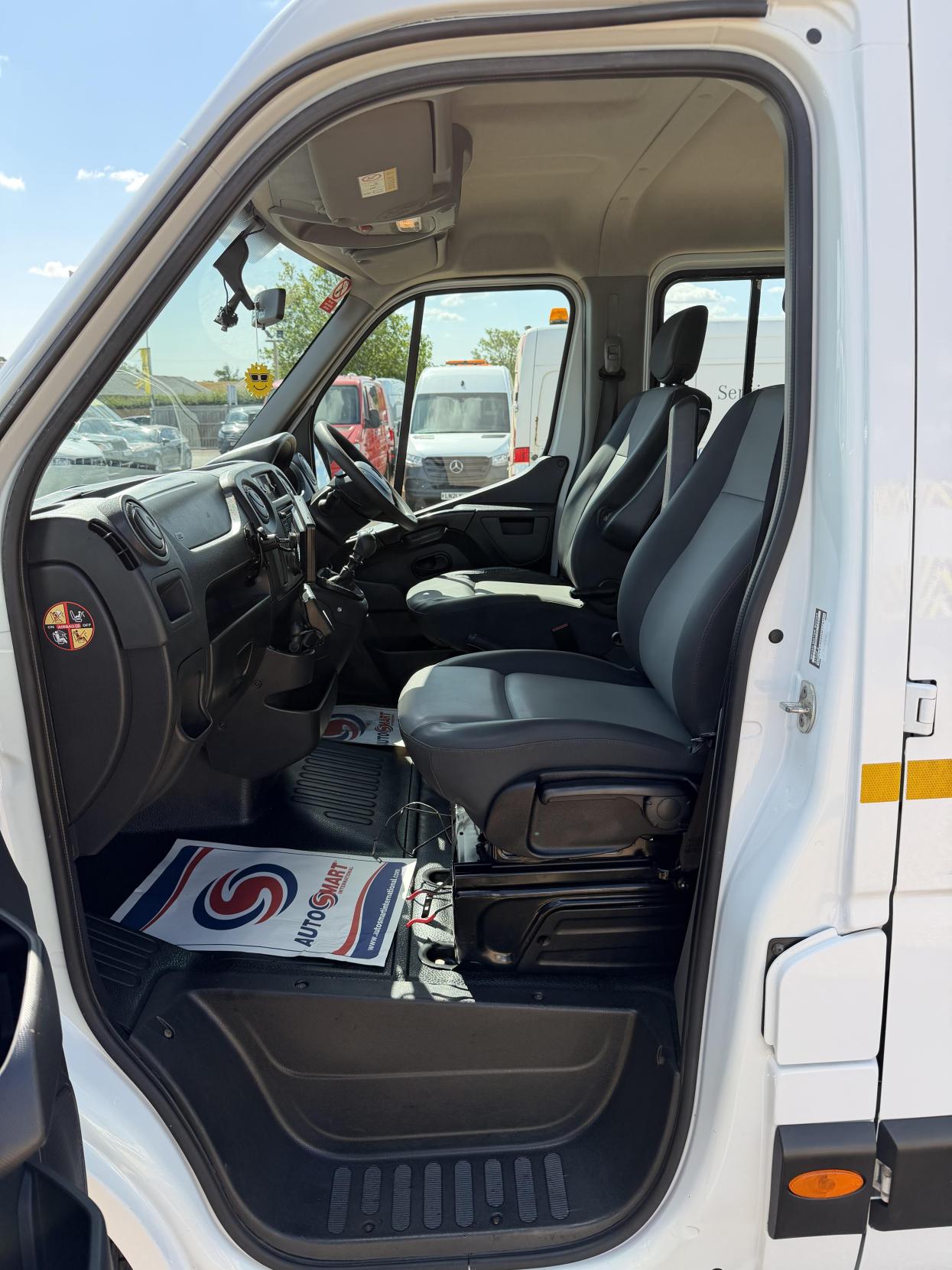2019 Vauxhall Movano 2.3 CDTi 3500 BiTurbo Chassis Double Cab 4dr Diesel Manual FWD L2 H1 Euro 6 (135 ps) - Thumbnail 27