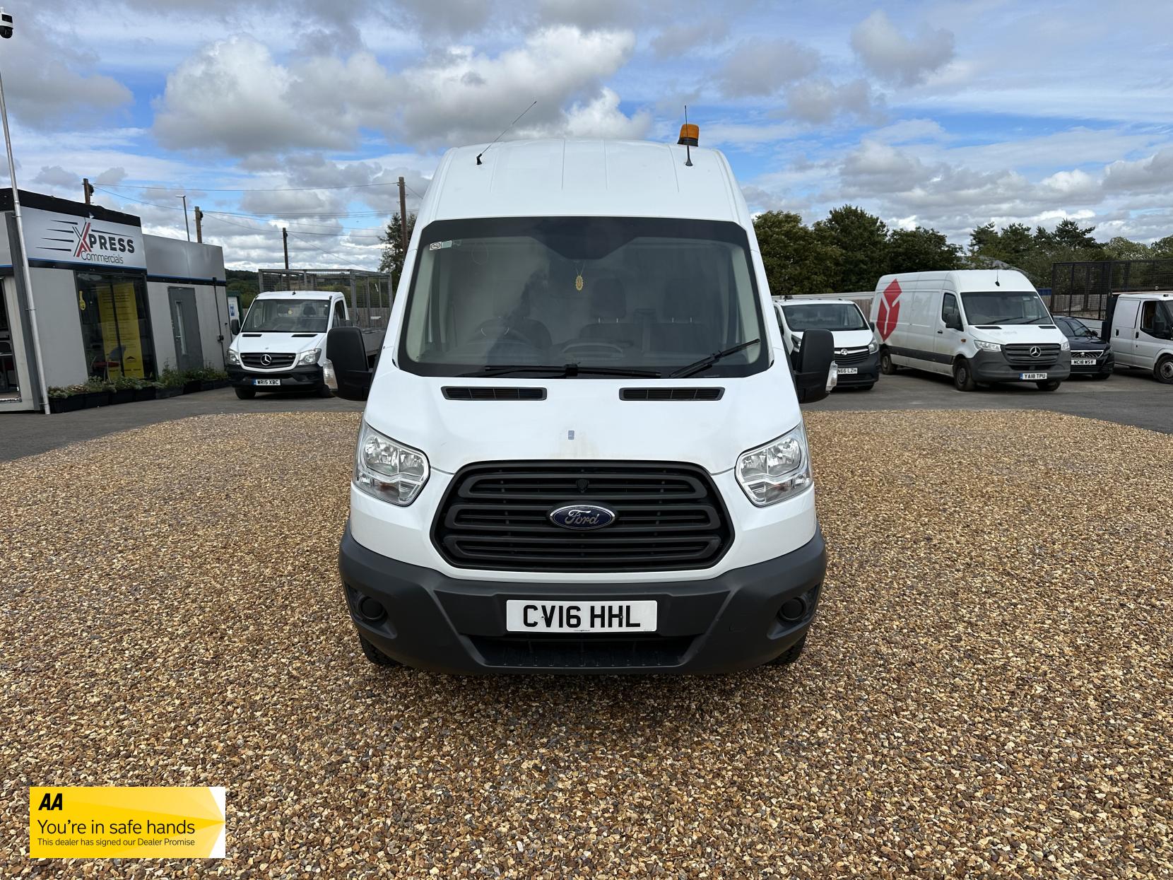 Ford Transit 2.2 TDCi 350 Panel Van 5dr Diesel Manual RWD L2 H3 Euro 5 (155 ps)