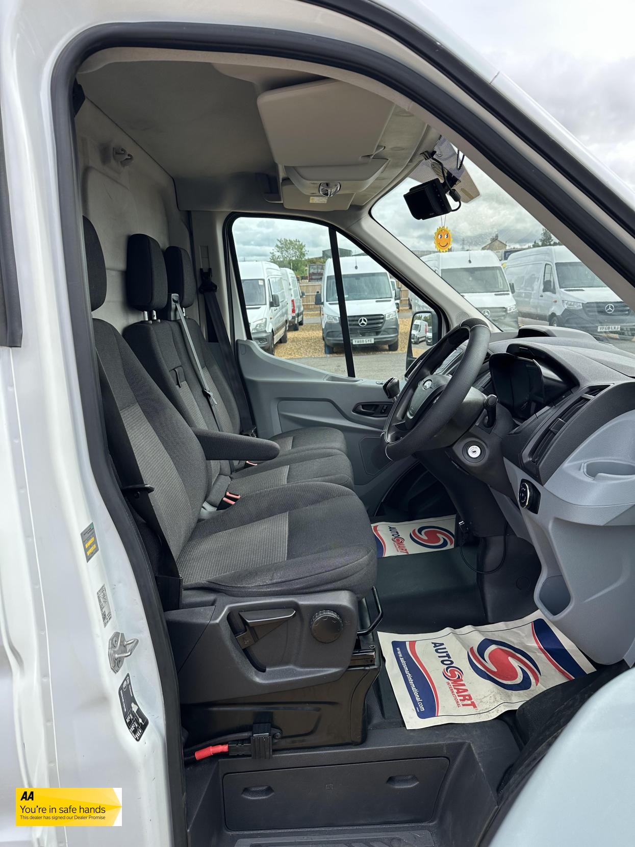 Ford Transit 2.2 TDCi 350 Panel Van 5dr Diesel Manual RWD L2 H3 Euro 5 (155 ps)