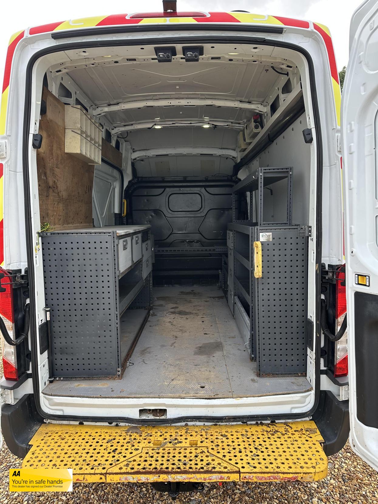 Ford Transit 2.2 TDCi 350 Panel Van 5dr Diesel Manual RWD L2 H3 Euro 5 (155 ps)