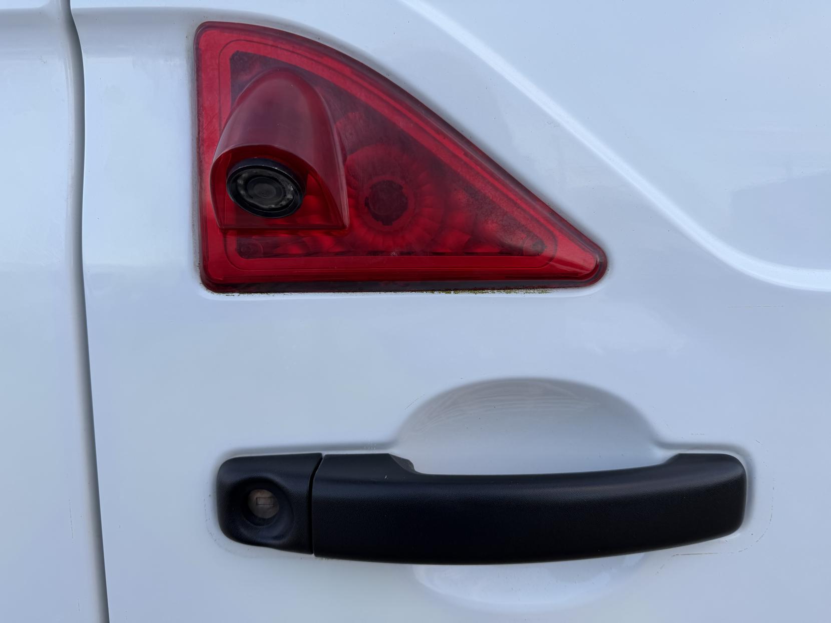 Vauxhall Movano 2.3 CDTi 3500 Panel Van 5dr Diesel Manual FWD L2 H2 Euro 6 (130 ps)