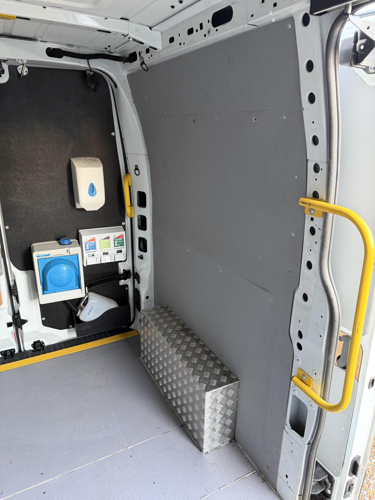 Vauxhall Movano 2.3 CDTi 3500 Panel Van 5dr Diesel Manual FWD L2 H2 Euro 6 (130 ps)