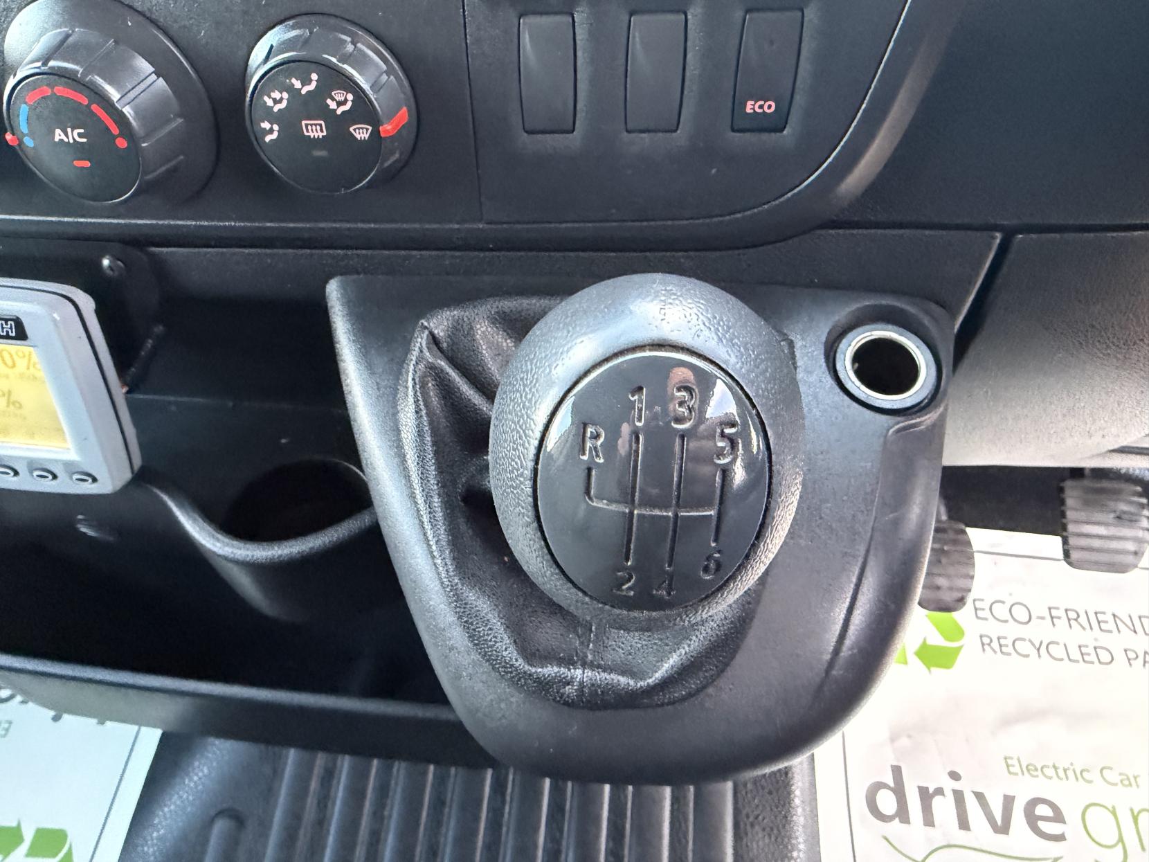 Vauxhall Movano 2.3 CDTi 3500 Panel Van 5dr Diesel Manual FWD L2 H2 Euro 6 (130 ps)