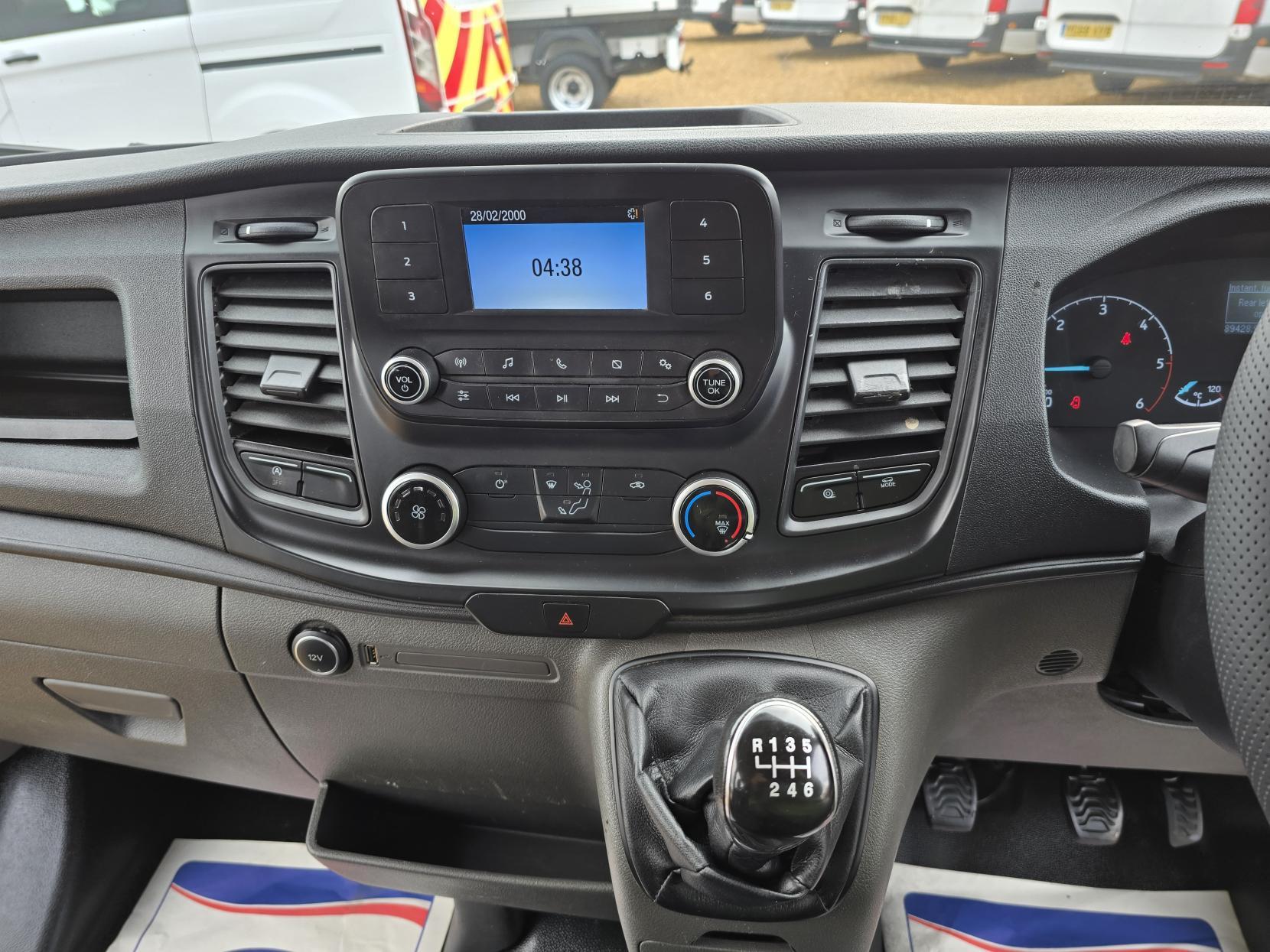 Ford Transit 2.0 350 EcoBlue Leader Tipper Double Cab 4dr Diesel Manual RWD L3 Euro 6 (s/s) (1-Way, Aluminium, 1-Stop) (130 ps)