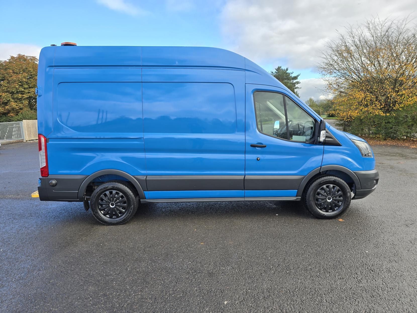 Ford Transit 2.0 350 EcoBlue Panel Van 5dr Diesel Manual RWD L2 H3 Euro 6 (170 ps)