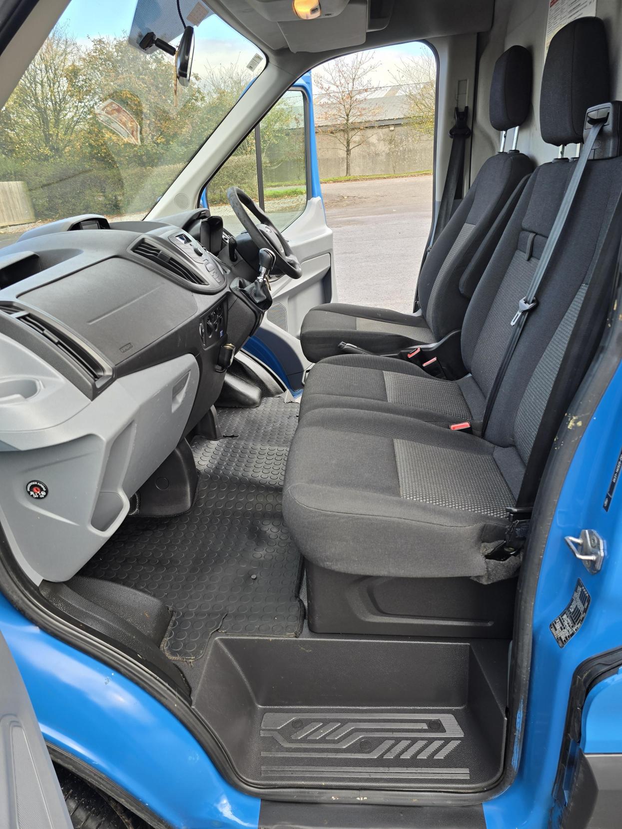 Ford Transit 2.0 350 EcoBlue Panel Van 5dr Diesel Manual RWD L2 H3 Euro 6 (170 ps)