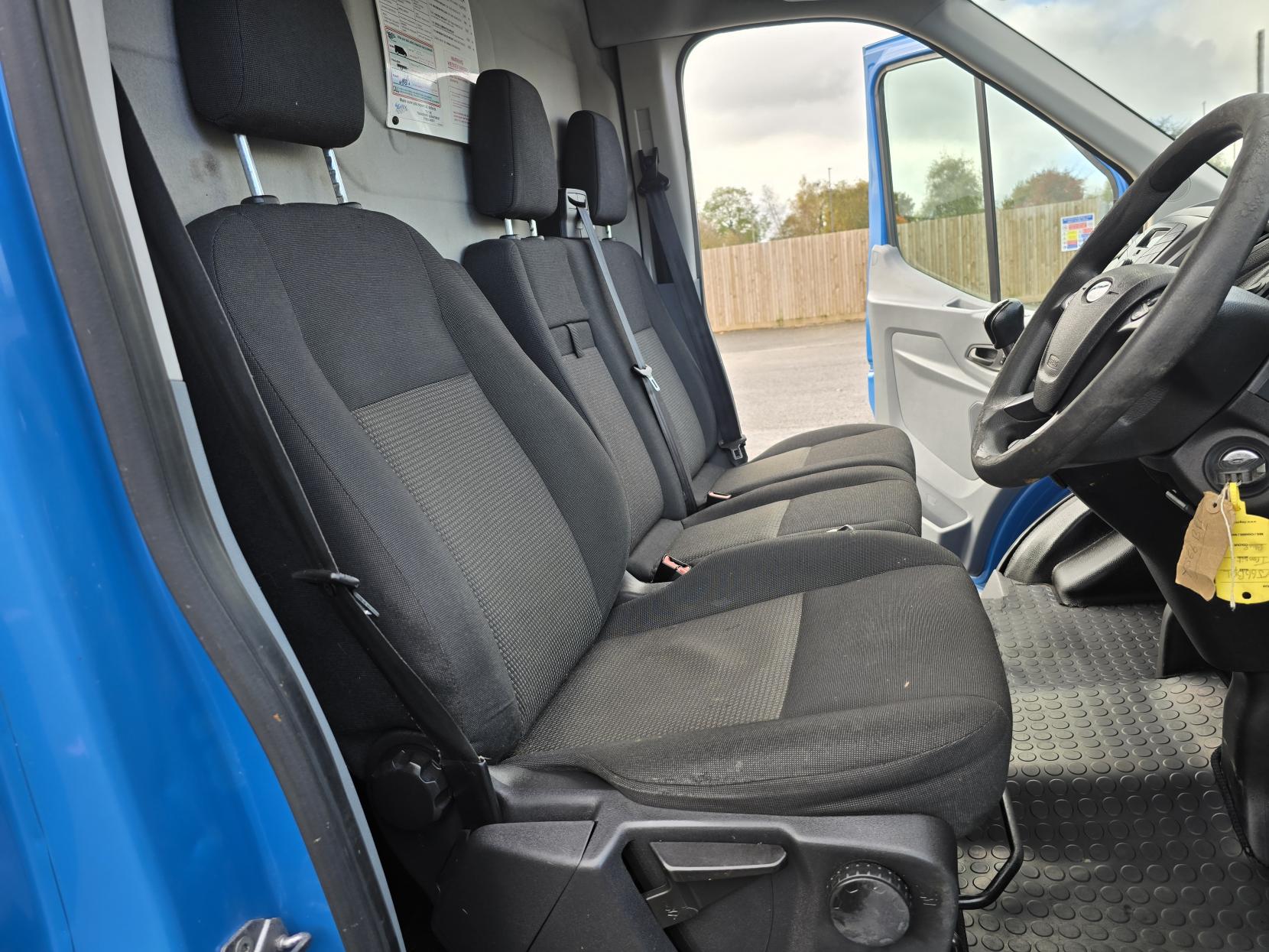 Ford Transit 2.0 350 EcoBlue Panel Van 5dr Diesel Manual RWD L2 H3 Euro 6 (170 ps)